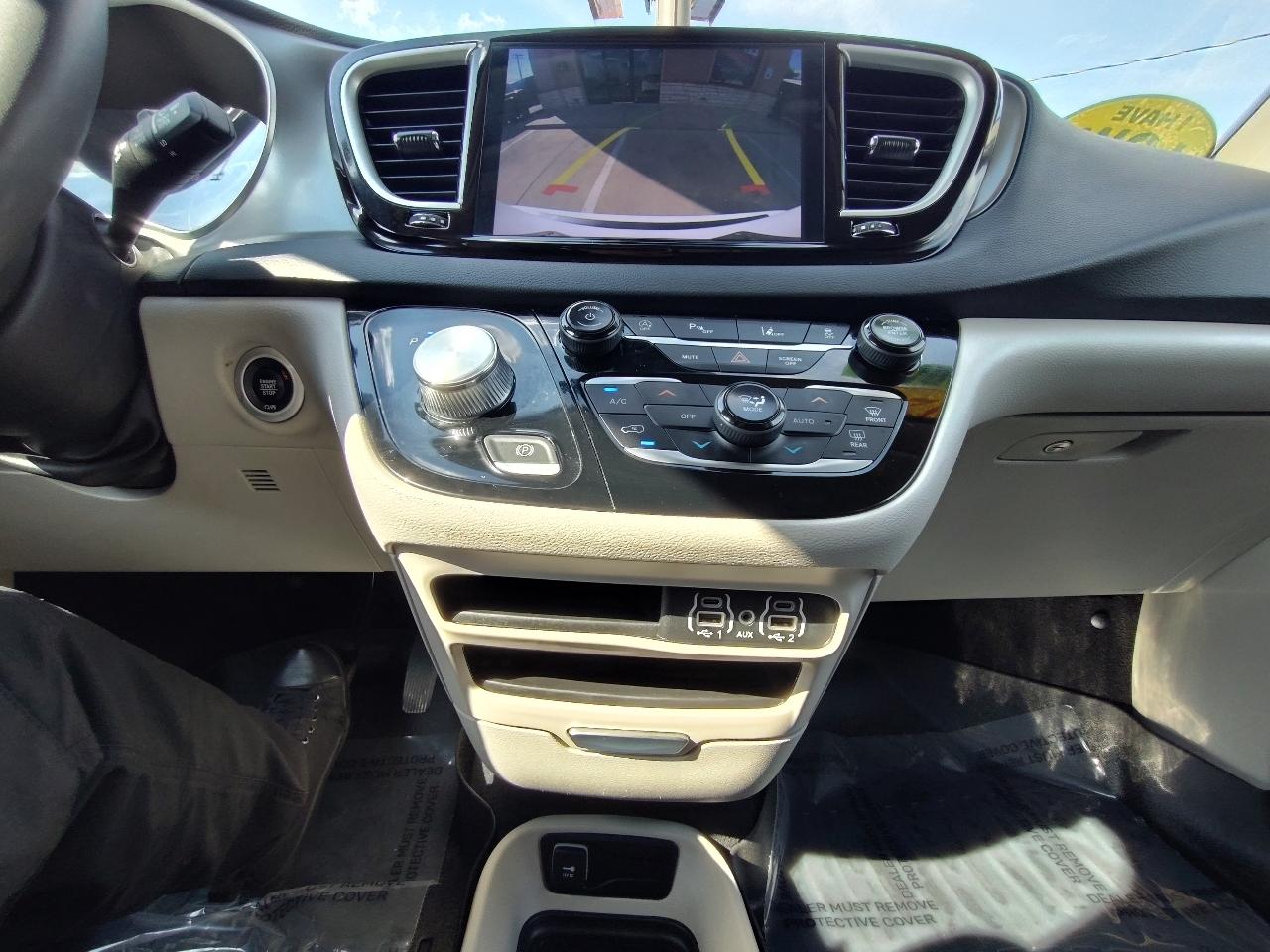 Chrysler Pacifica Touring L Plus 2023