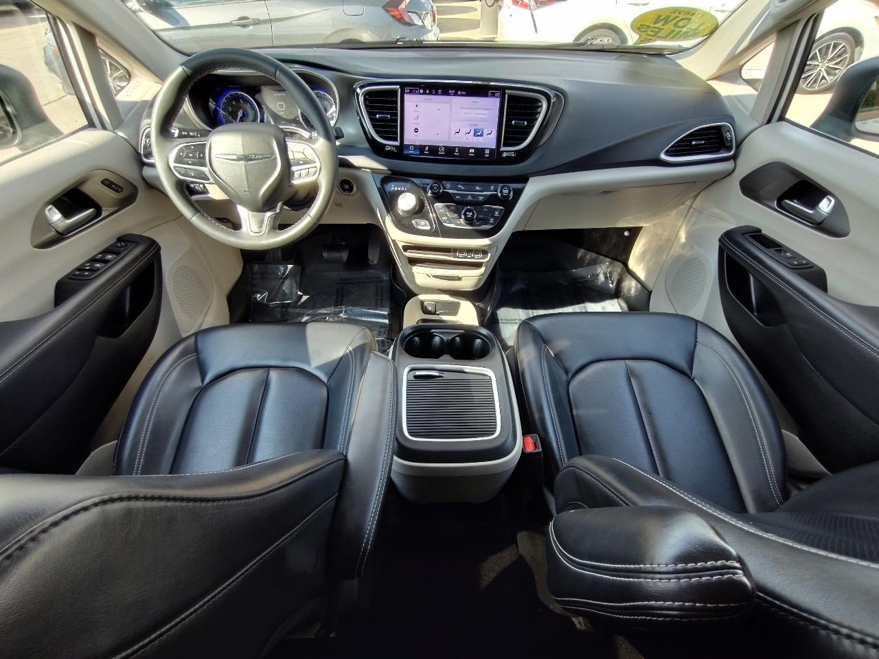 Chrysler Pacifica Touring L Plus 2023