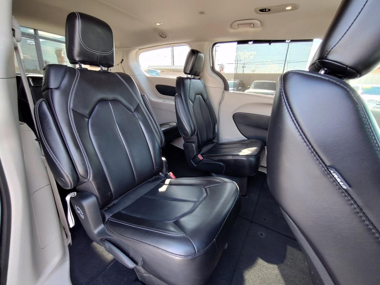 Chrysler Pacifica Touring L Plus 2023
