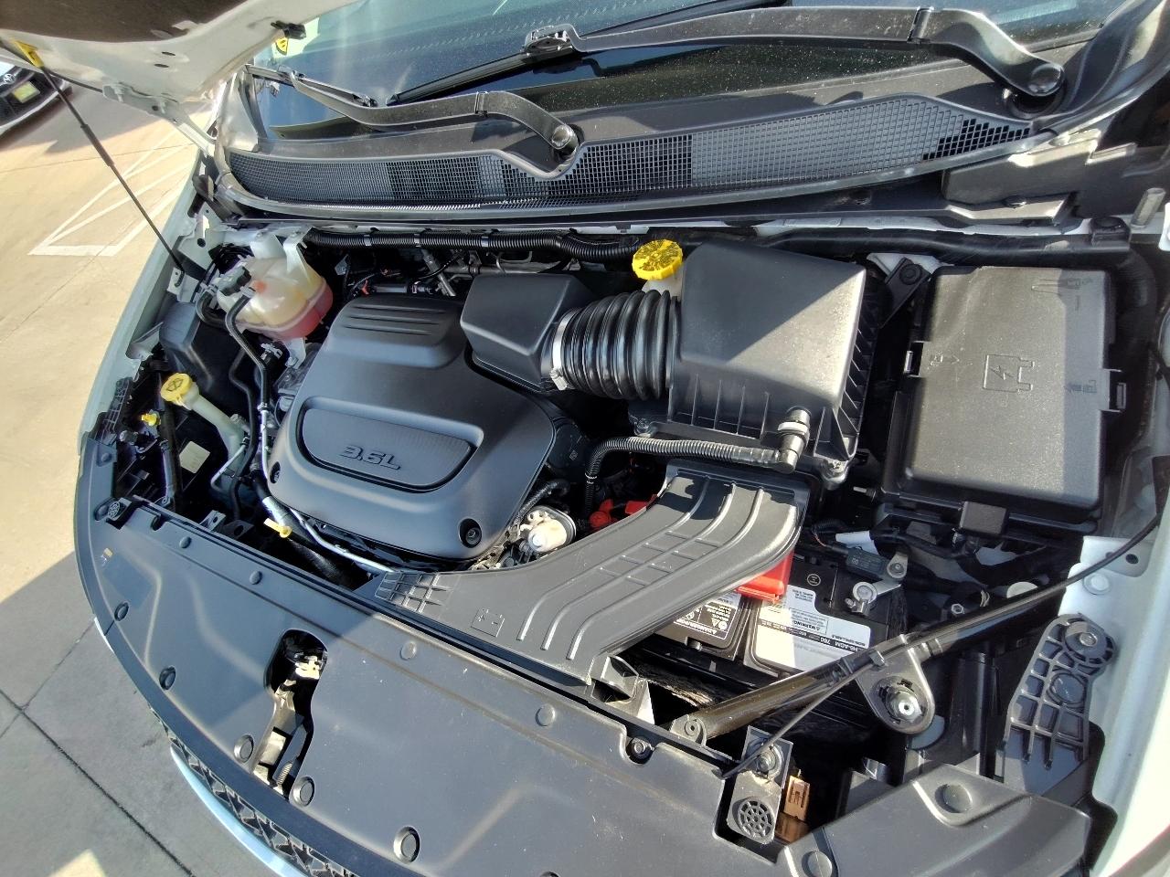 Chrysler Pacifica Touring L Plus 2023