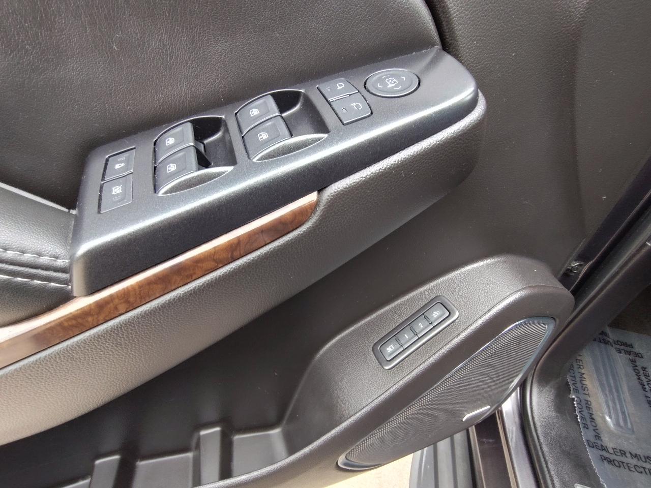 Chevrolet Tahoe LT 4D SUV RWD 2017