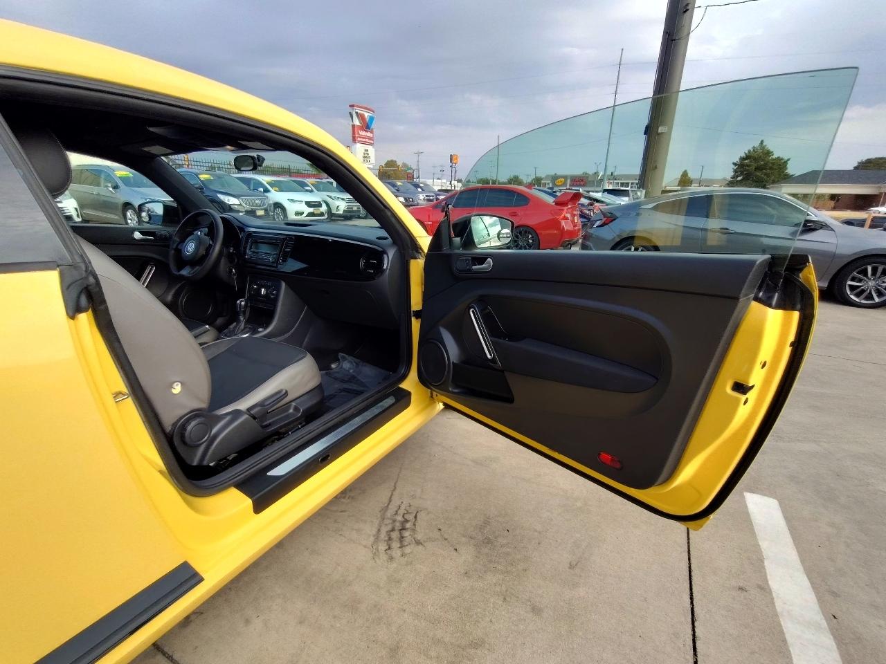 Volkswagen Beetle 1.8T Classic Auto 2015