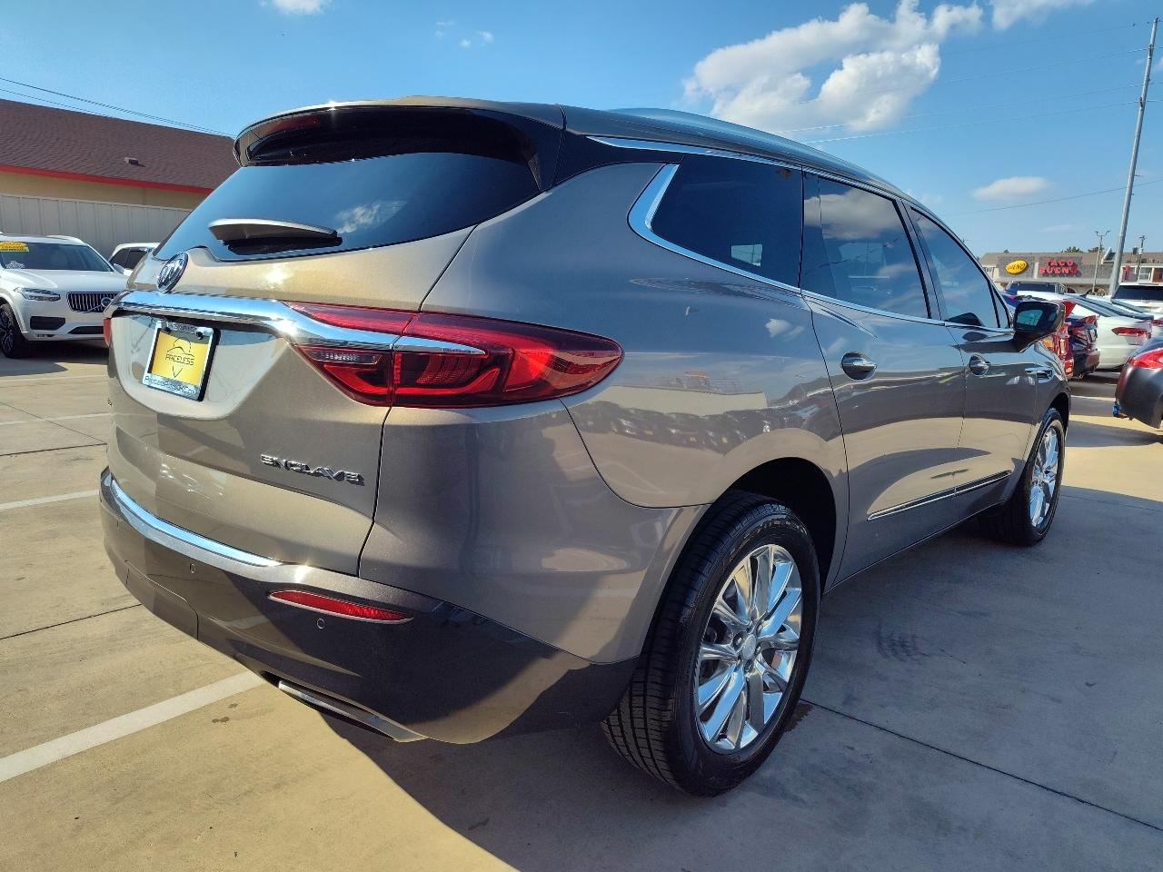 Buick Enclave Premium 4D SUV FWD 2018