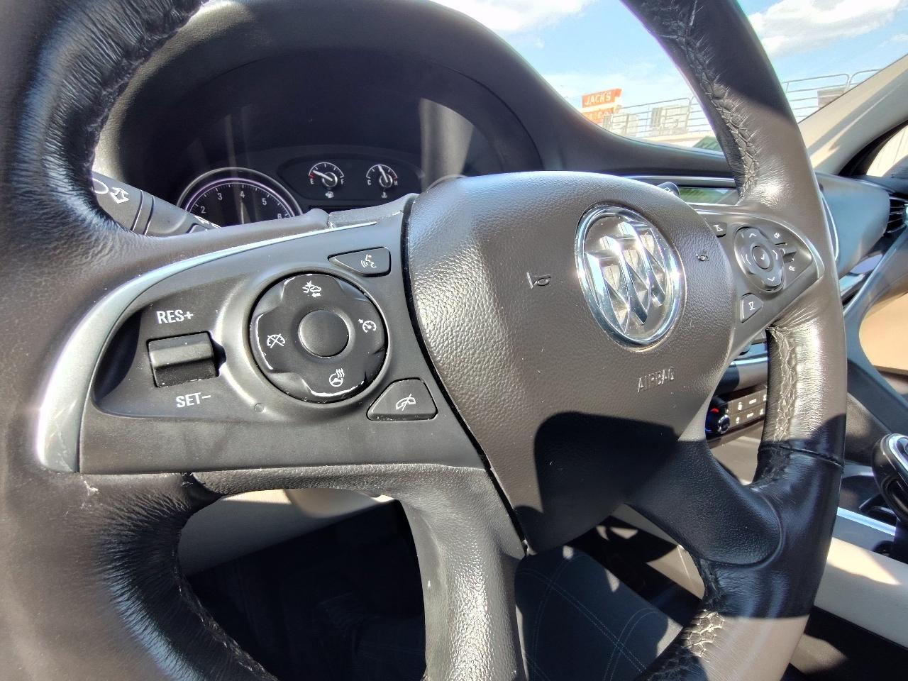 Buick Enclave Premium 4D SUV FWD 2018