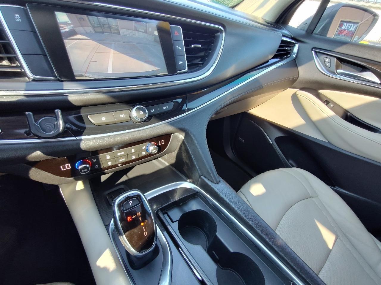 Buick Enclave Premium 4D SUV FWD 2018