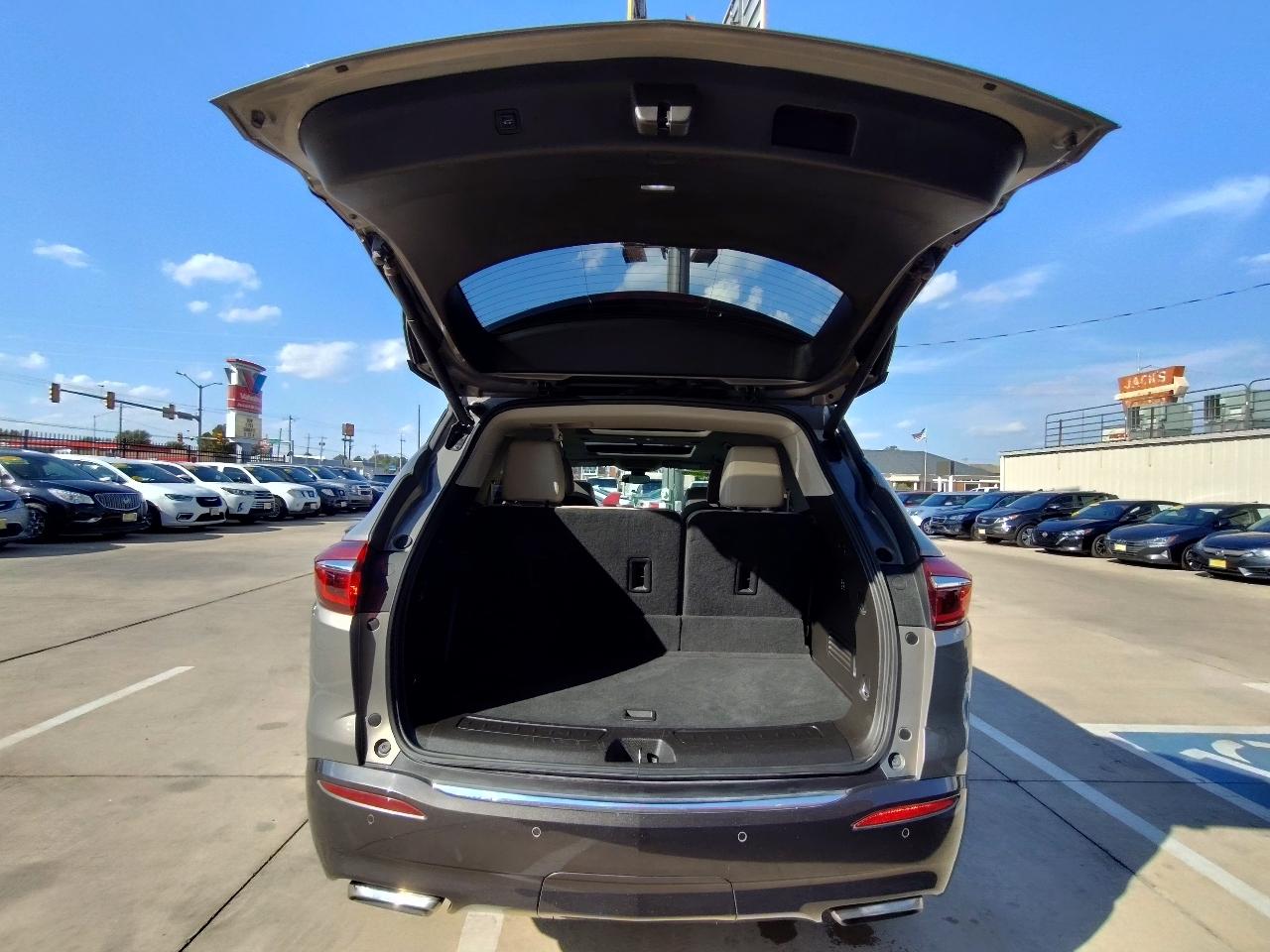 Buick Enclave Premium 4D SUV FWD 2018