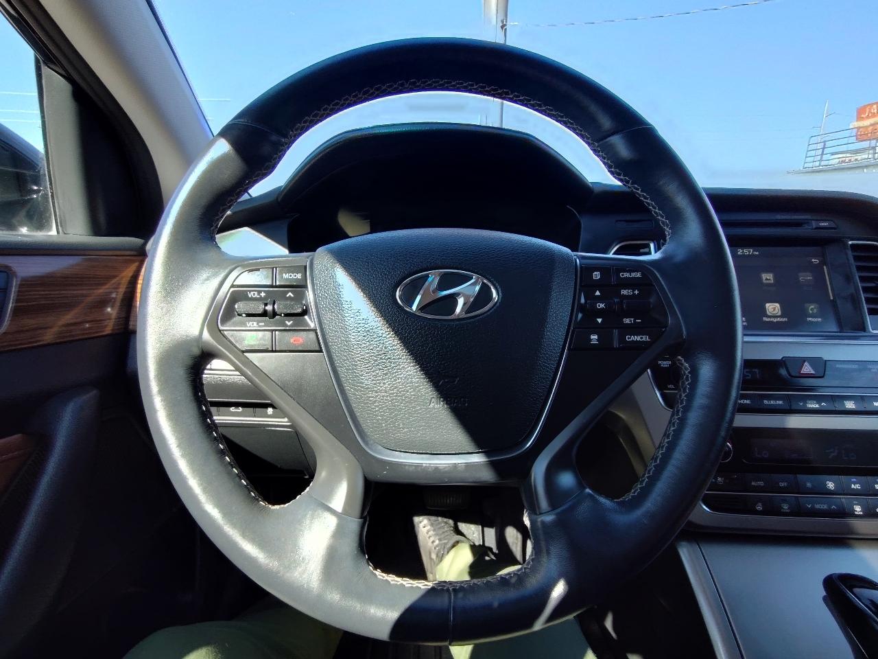 Hyundai Sonata Limited Auto 2015