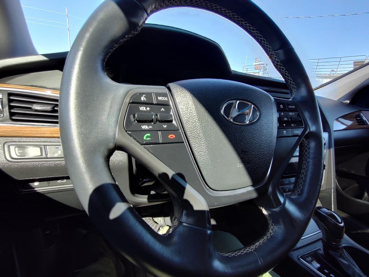 Hyundai Sonata Limited Auto 2015