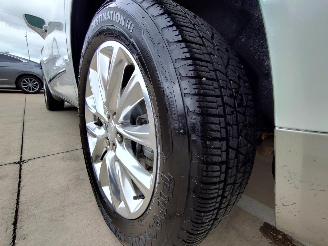 Buick Enclave Essence FWD 2020