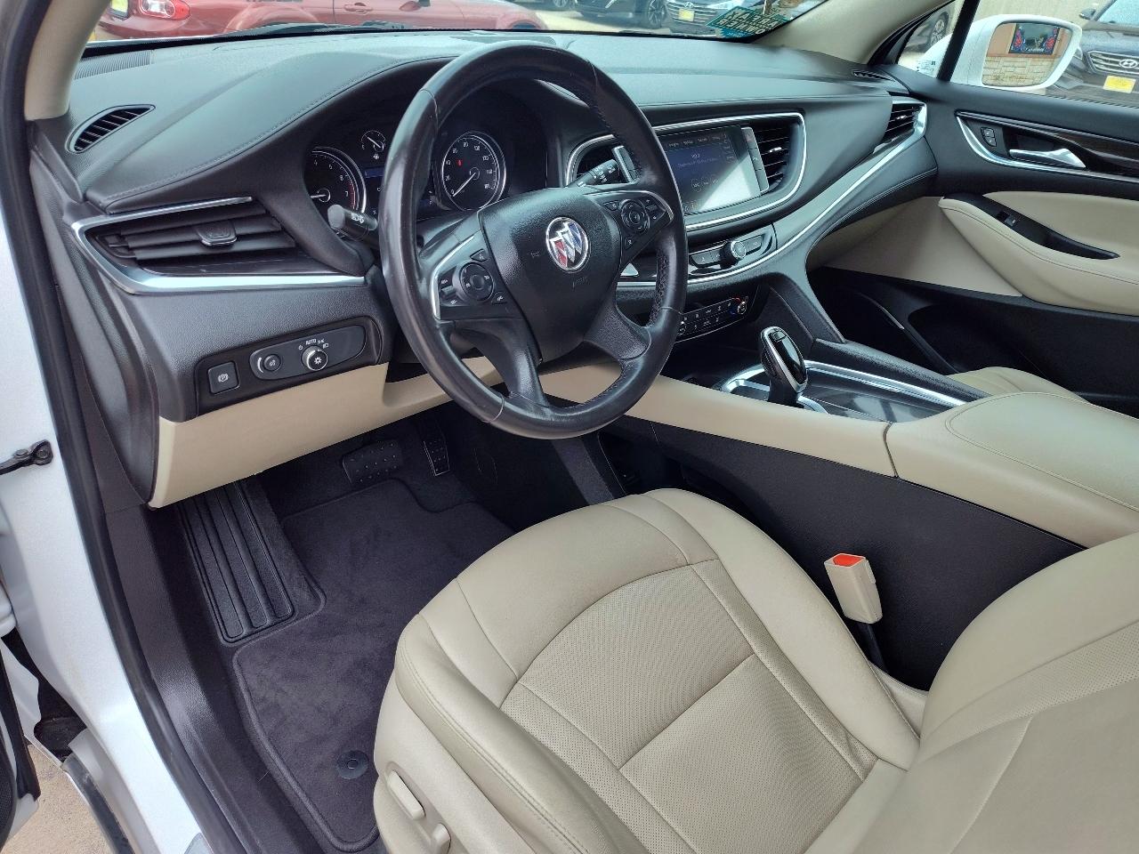 Buick Enclave Essence FWD 2020