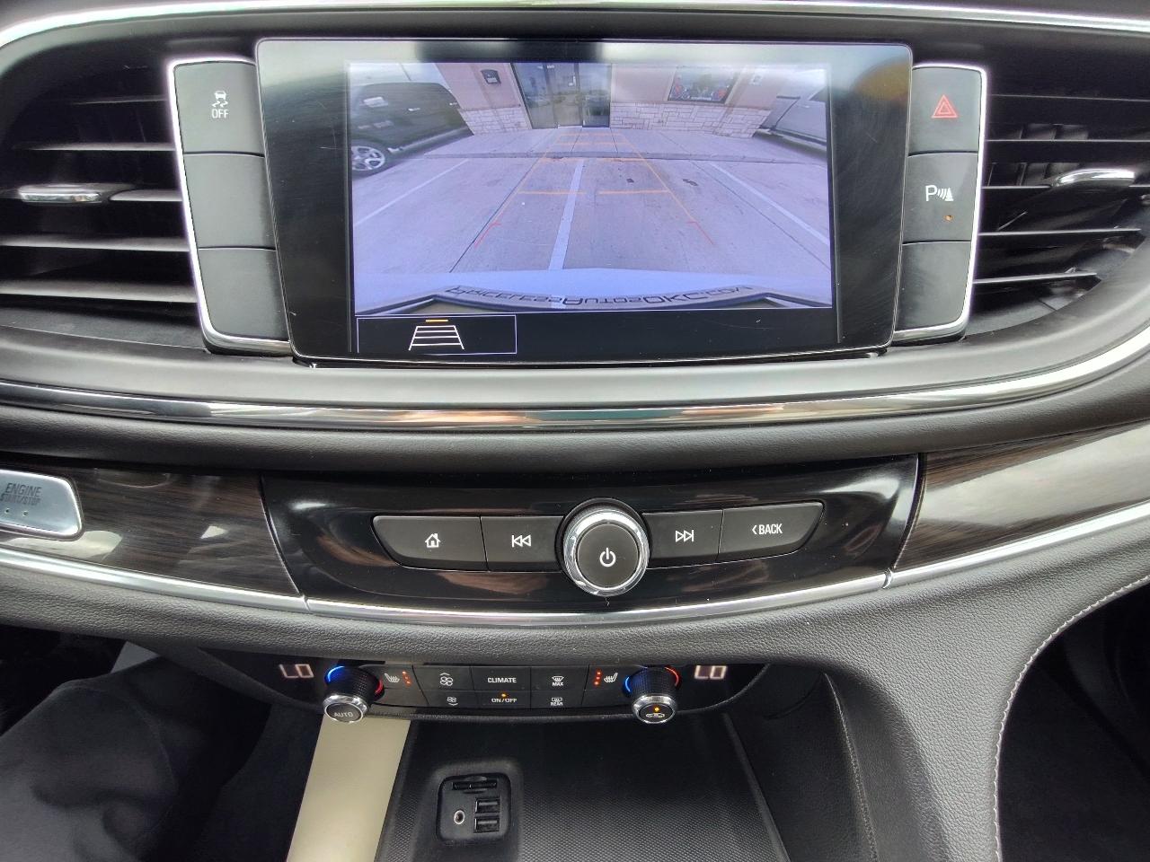 Buick Enclave Essence FWD 2020