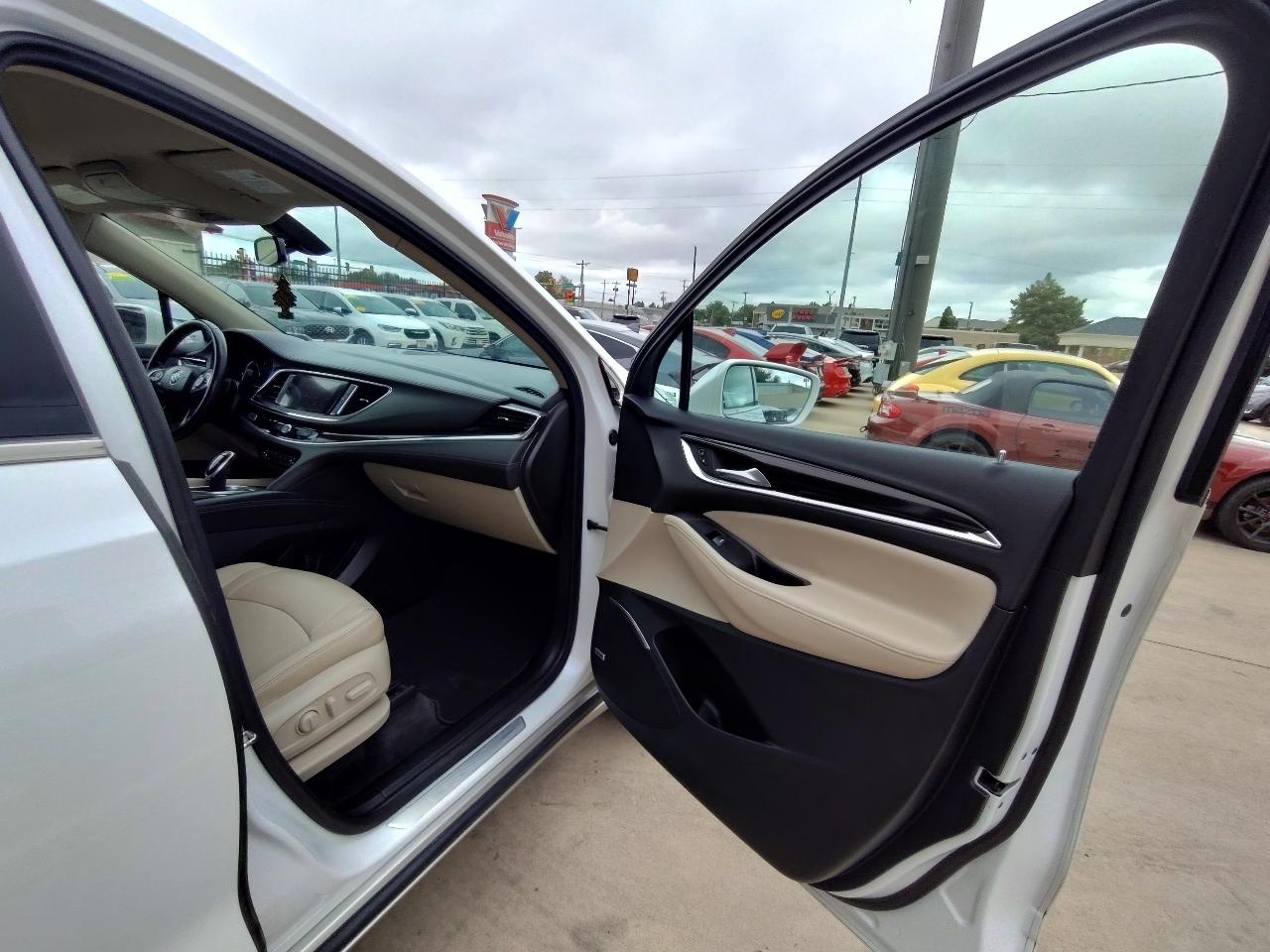 Buick Enclave Essence FWD 2020