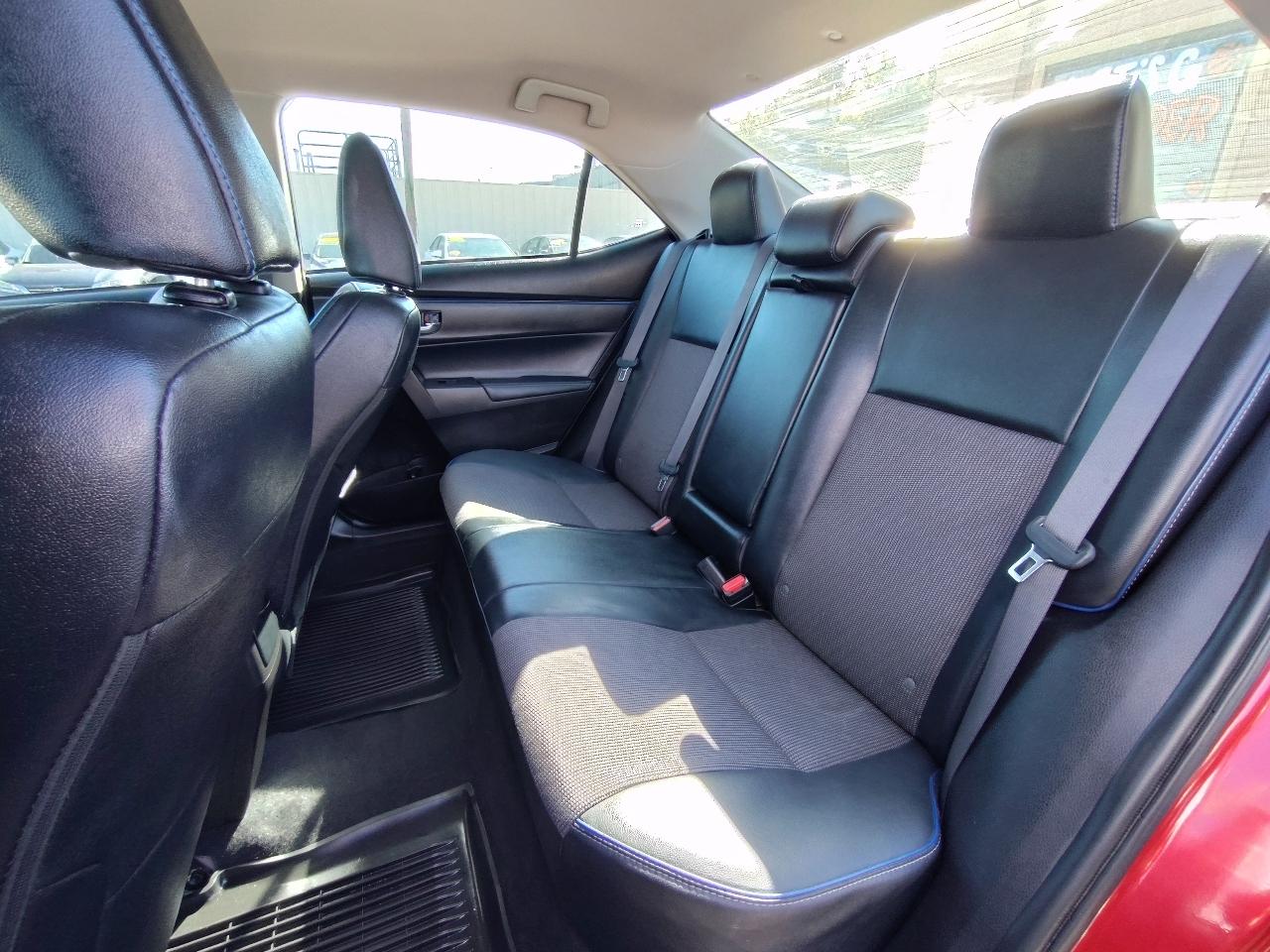 Toyota Corolla SE 2017