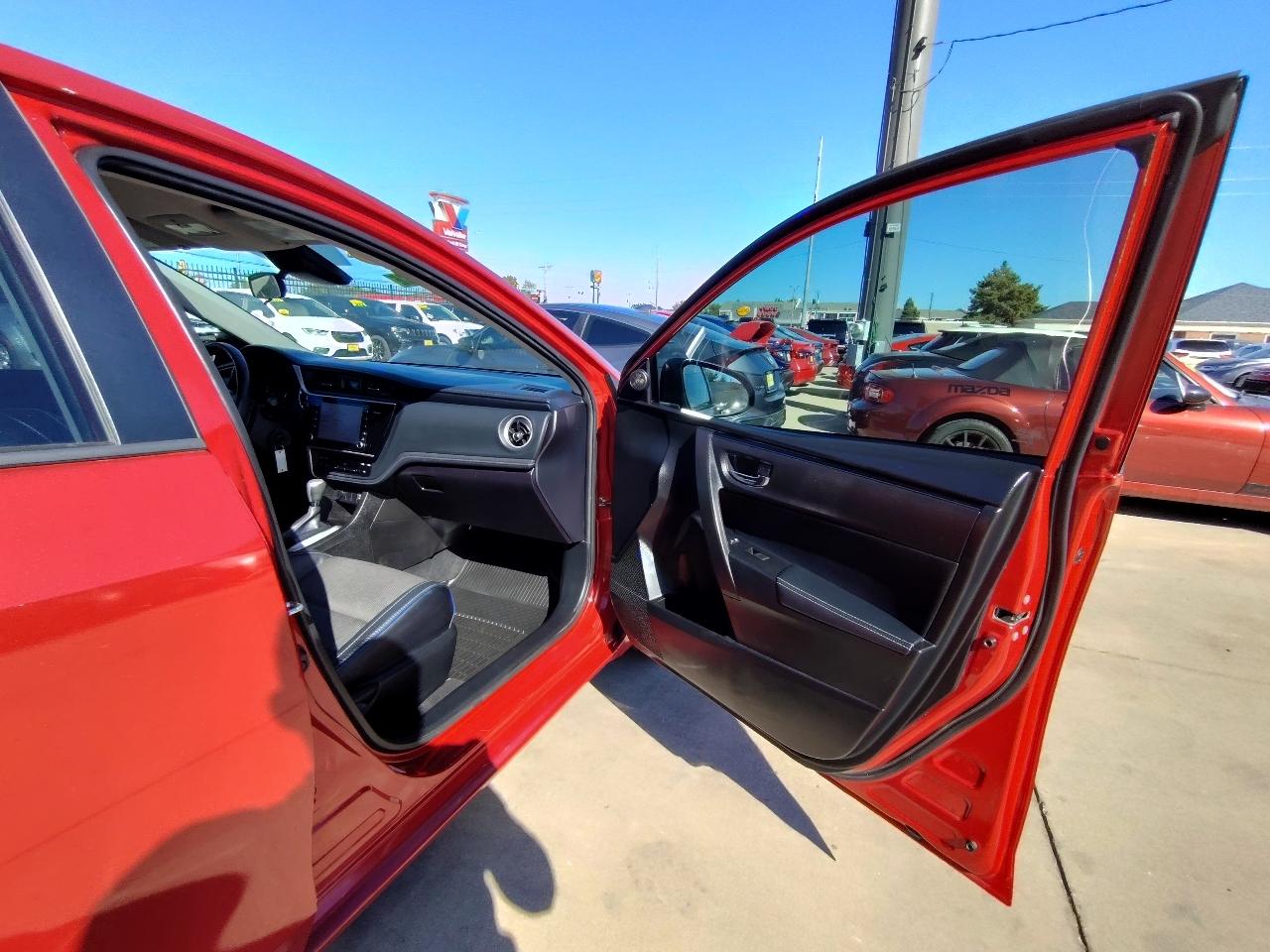 Toyota Corolla SE 2017