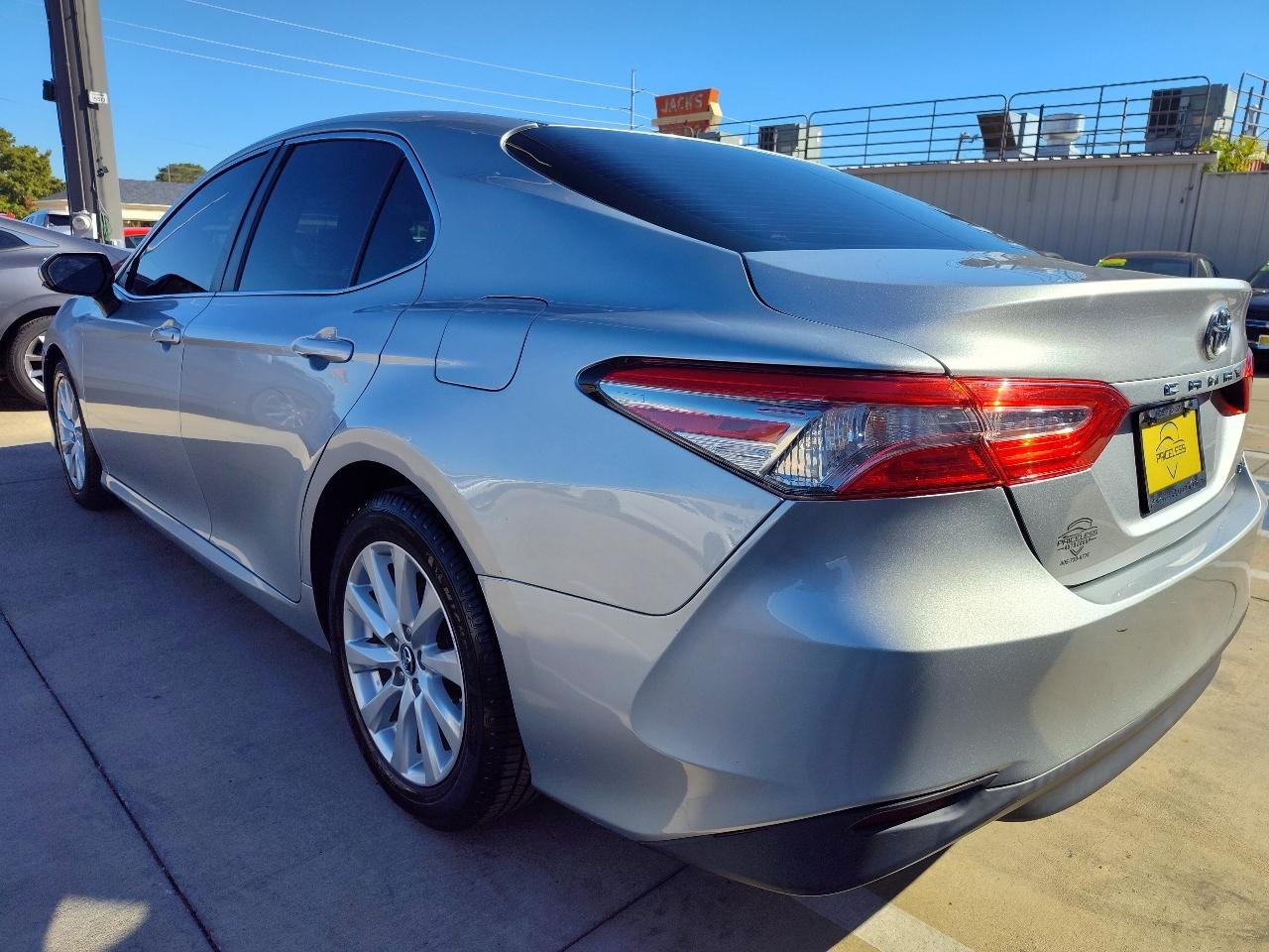 Toyota Camry  2018