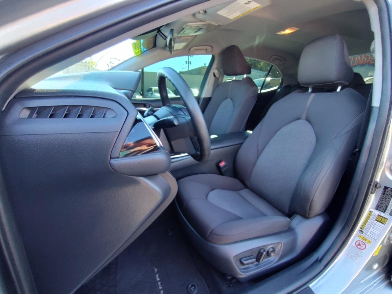 Toyota Camry  2018