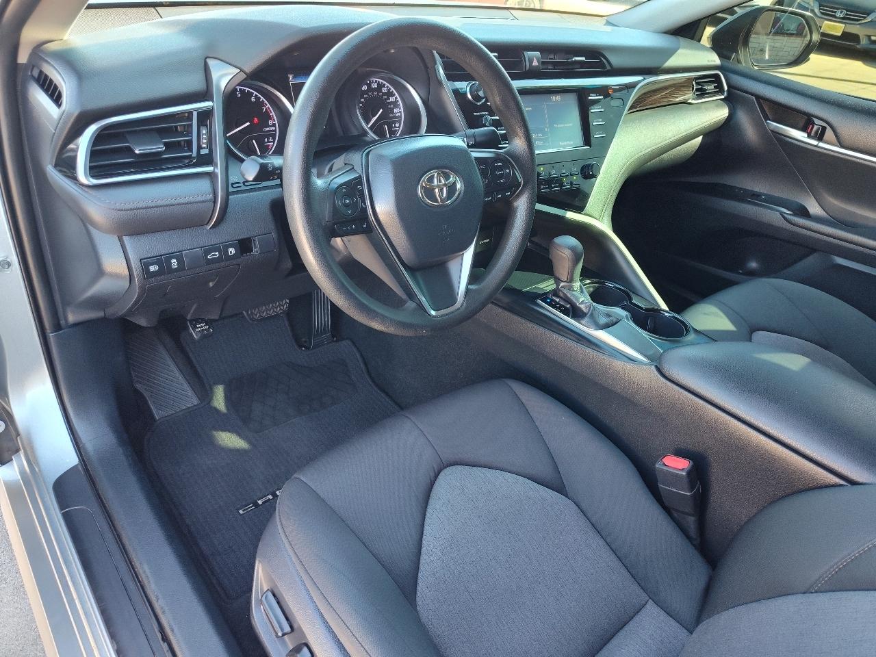 Toyota Camry  2018