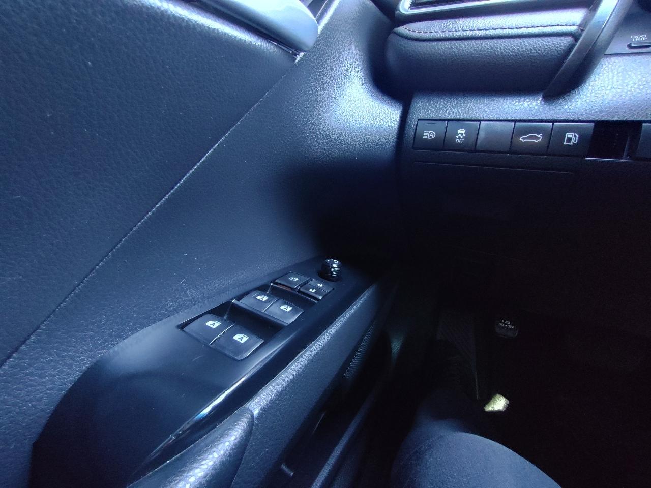 Toyota Camry  2018