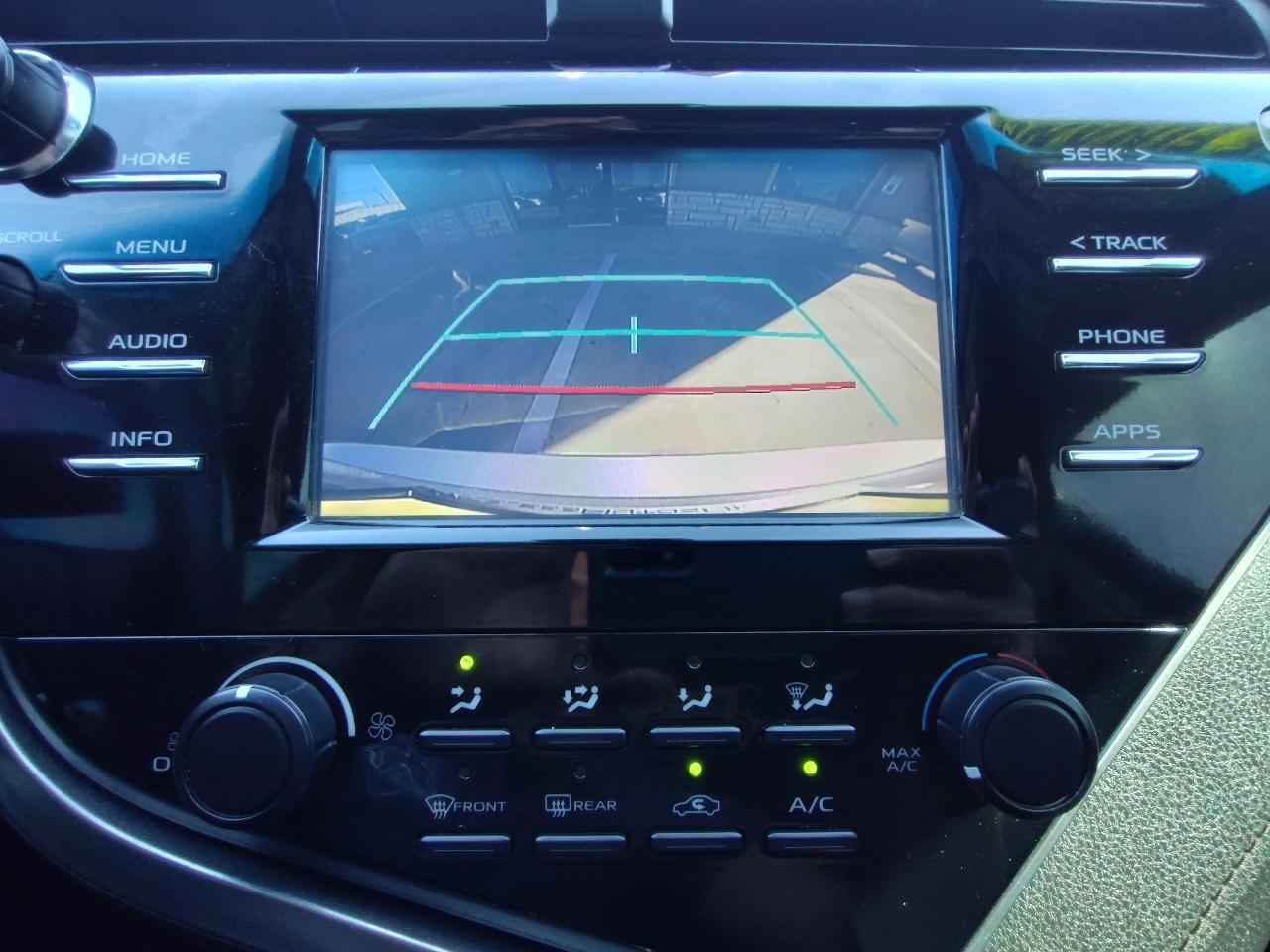 Toyota Camry  2018