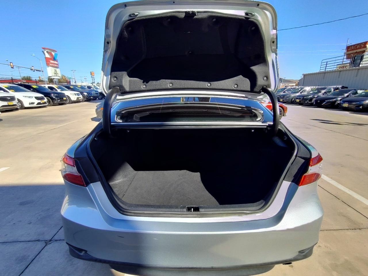 Toyota Camry  2018