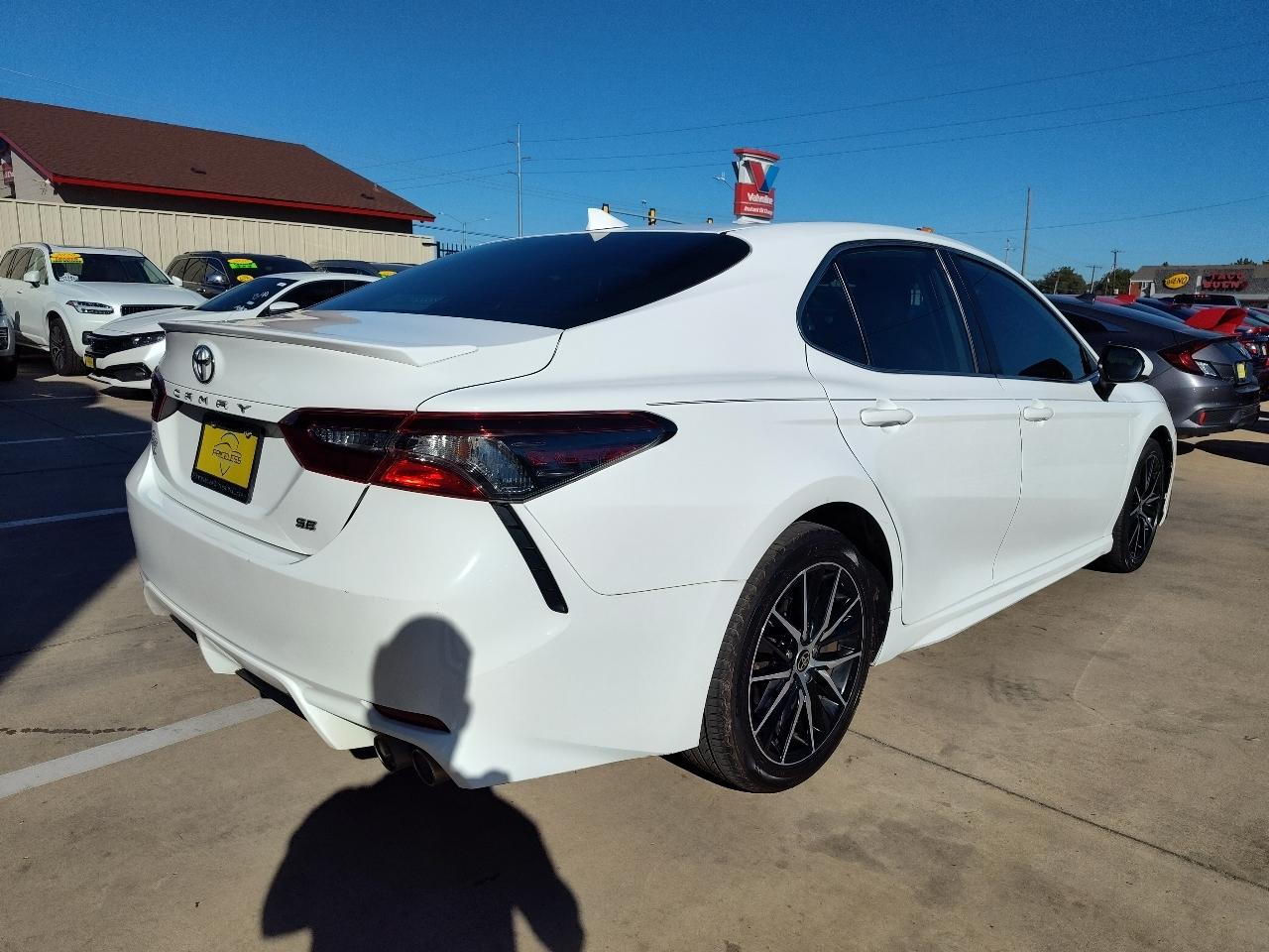 Toyota Camry SE 4D Sedan 2021