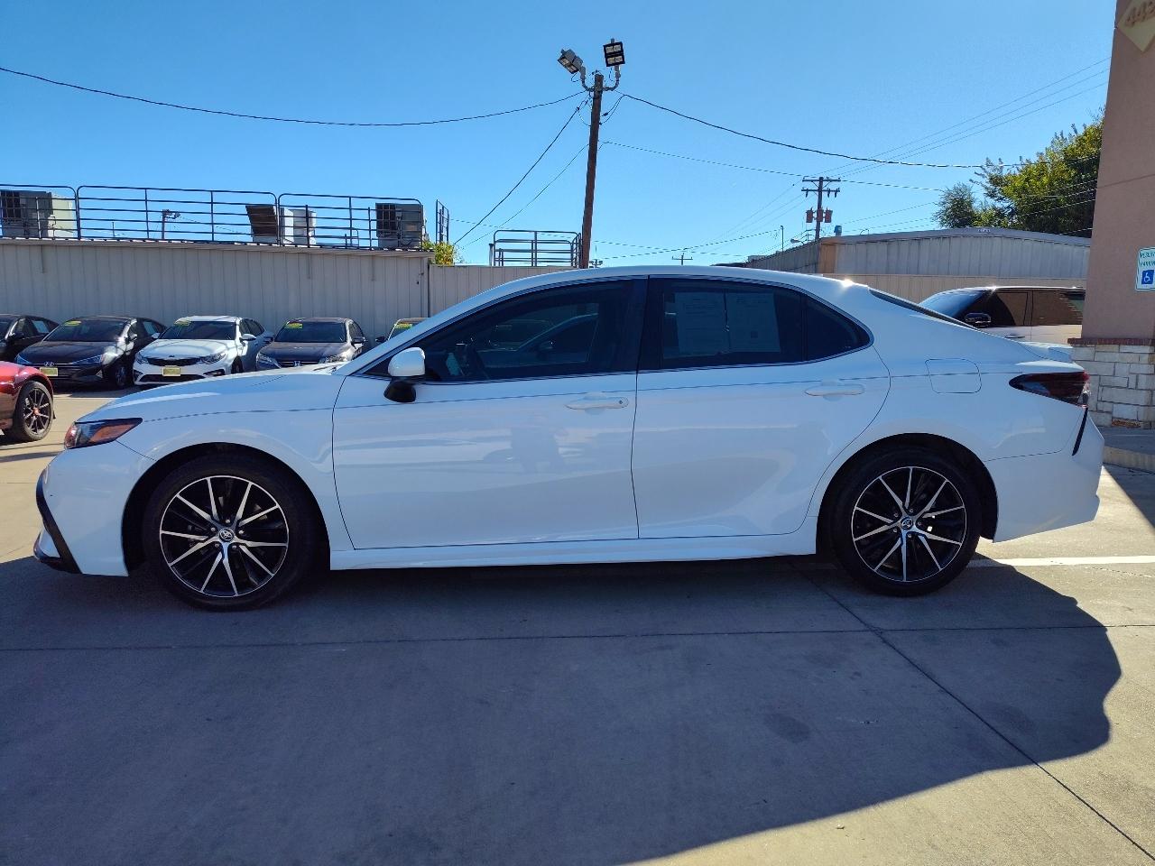 Toyota Camry SE 4D Sedan 2021