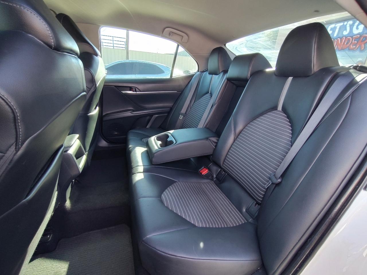 Toyota Camry SE 4D Sedan 2021