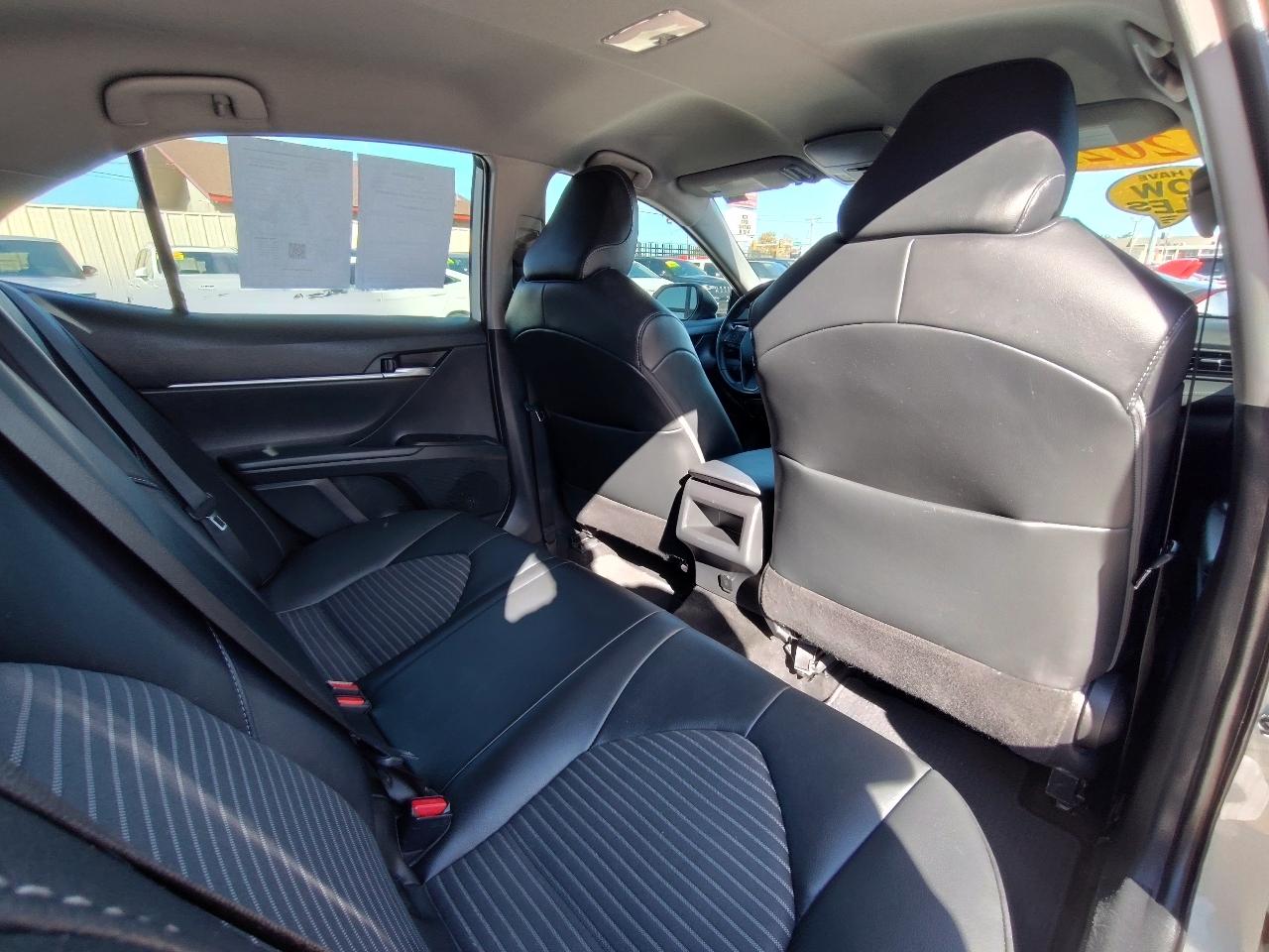 Toyota Camry SE 4D Sedan 2021