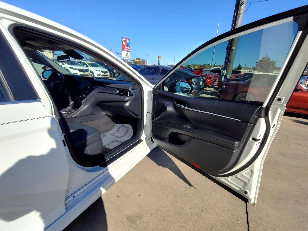 Toyota Camry SE 4D Sedan 2021