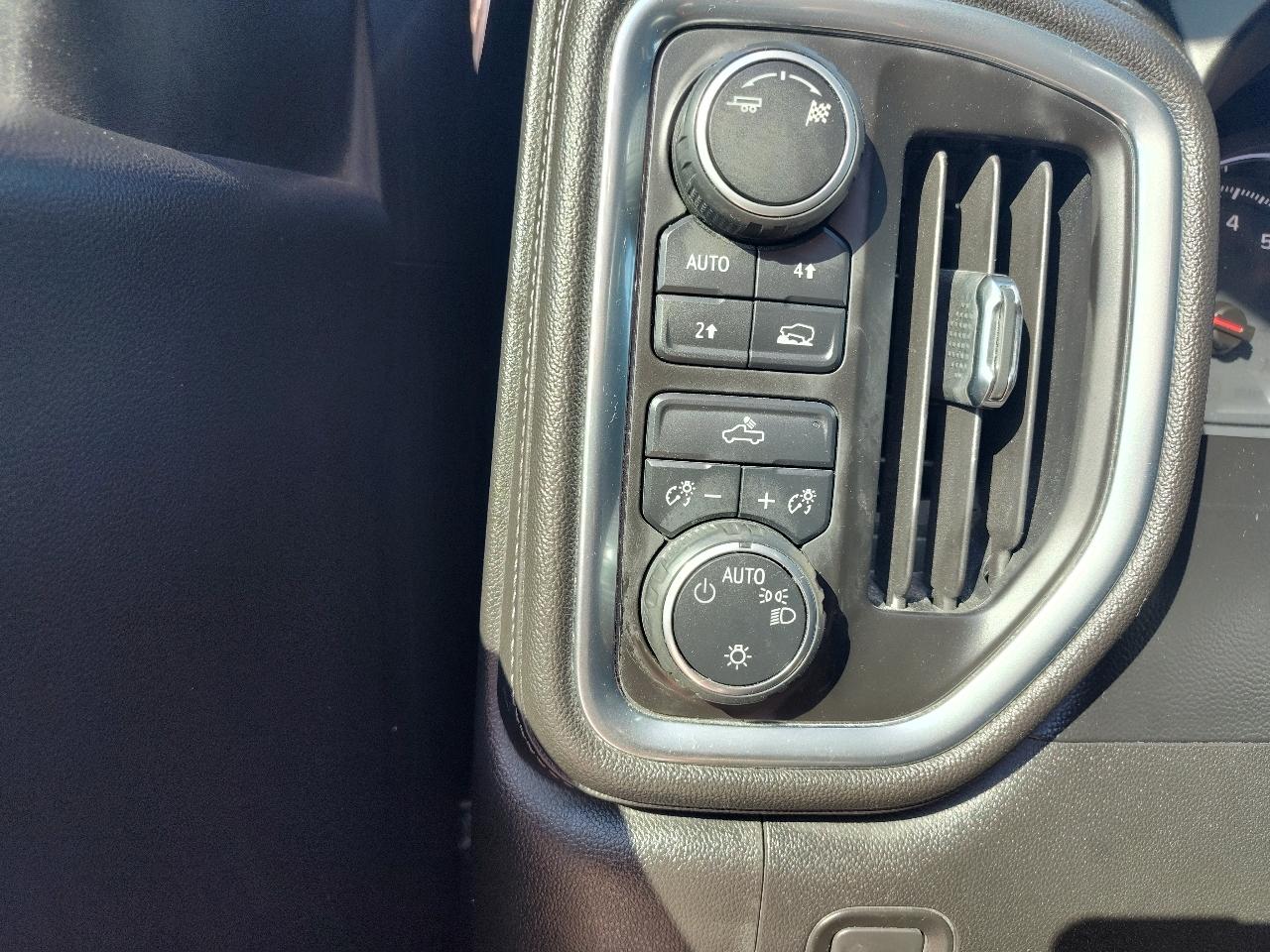 Chevrolet Silverado 1500 LT Double Cab 4WD 2019