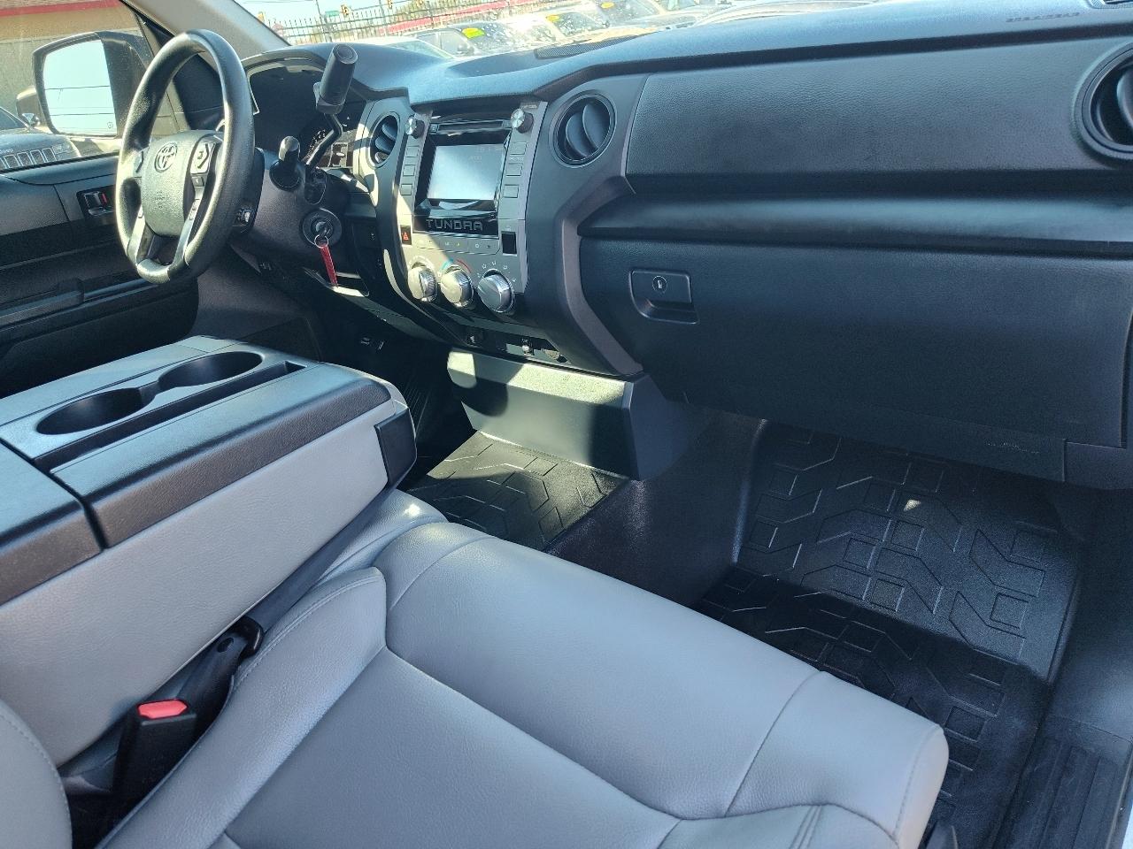 Toyota Tundra  2019