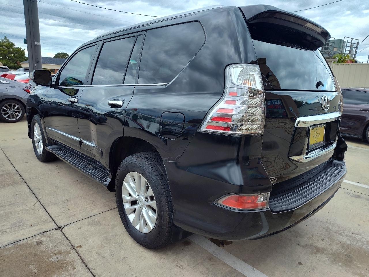 Lexus GX 460 4WD 4dr Premium 2017