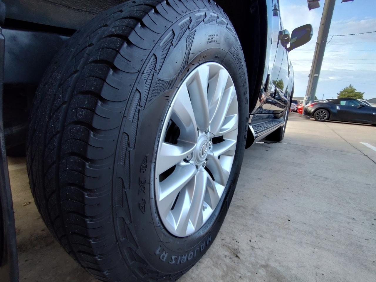 Lexus GX 460 4WD 4dr Premium 2017