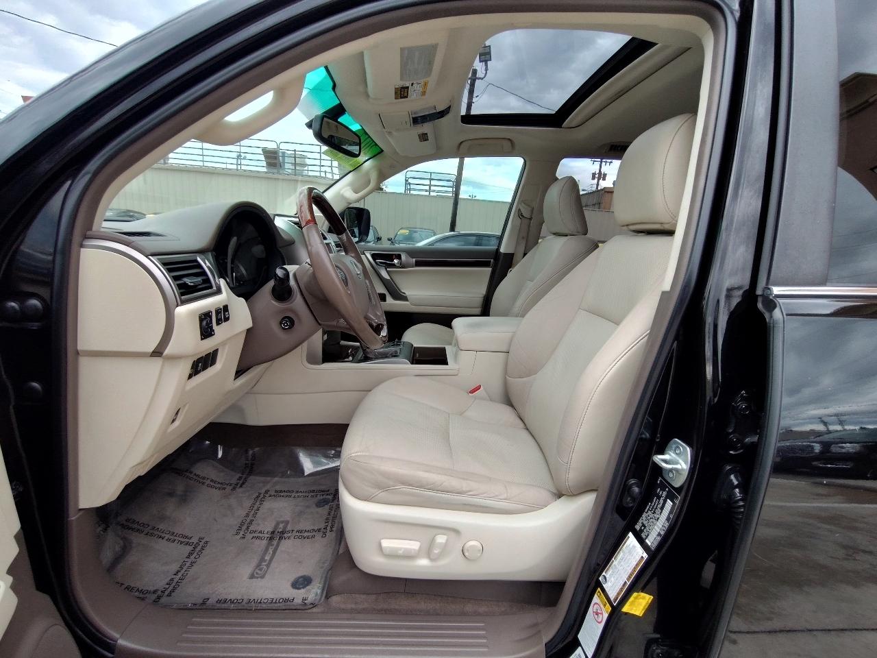 Lexus GX 460 4WD 4dr Premium 2017