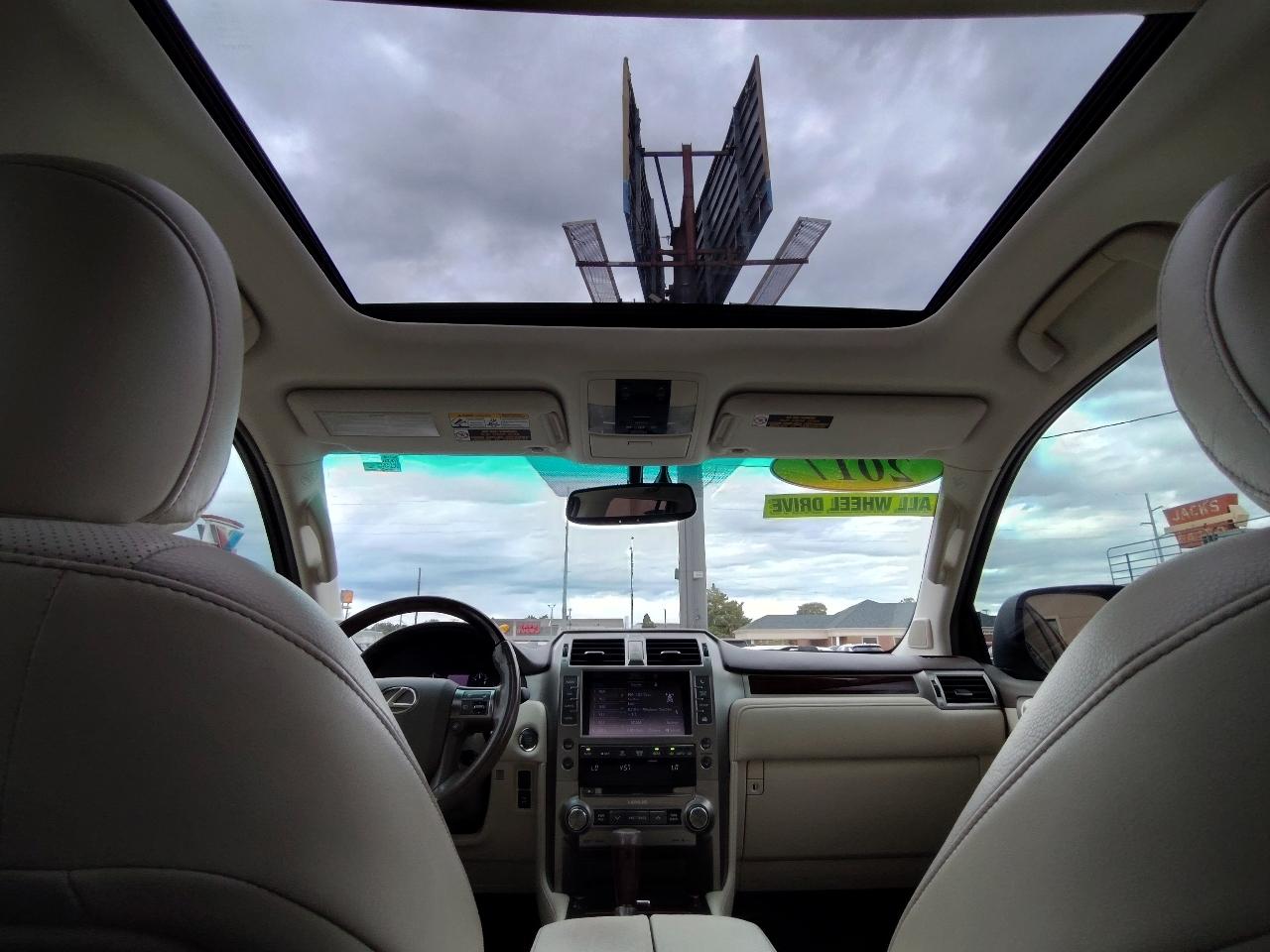 Lexus GX 460 4WD 4dr Premium 2017