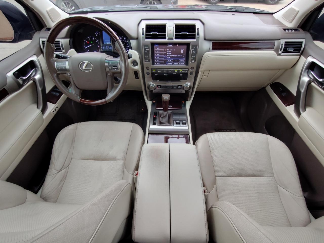Lexus GX 460 4WD 4dr Premium 2017