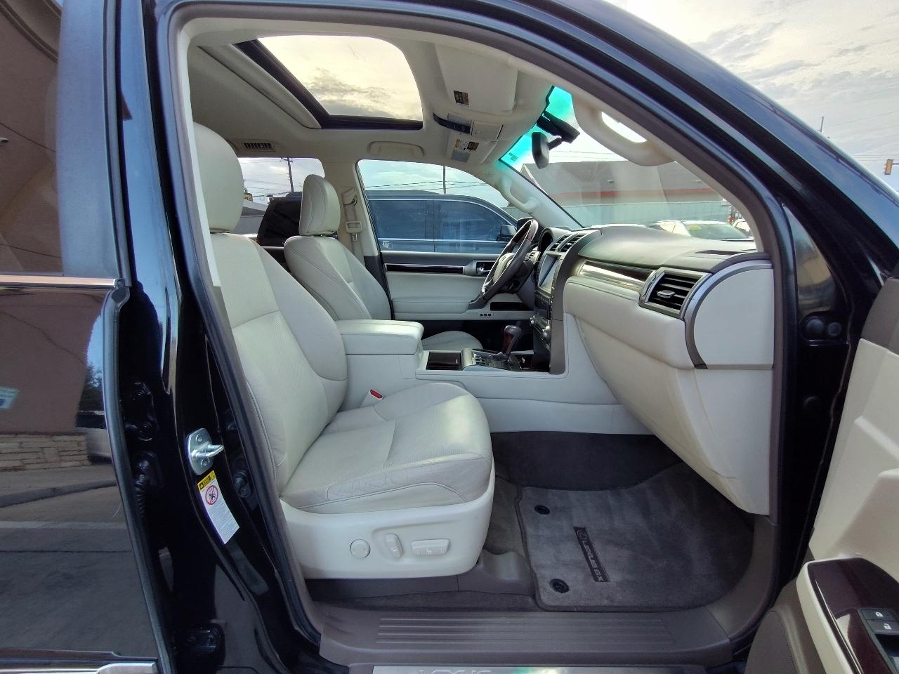 Lexus GX 460 4WD 4dr Premium 2017