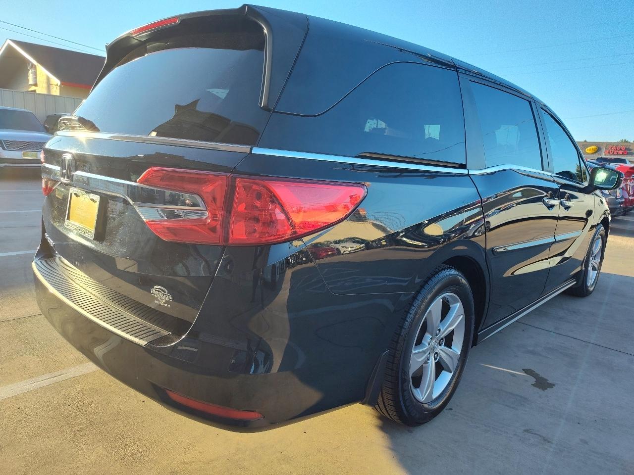 Honda Odyssey EX w/ Leather DVD and Navigation 2018