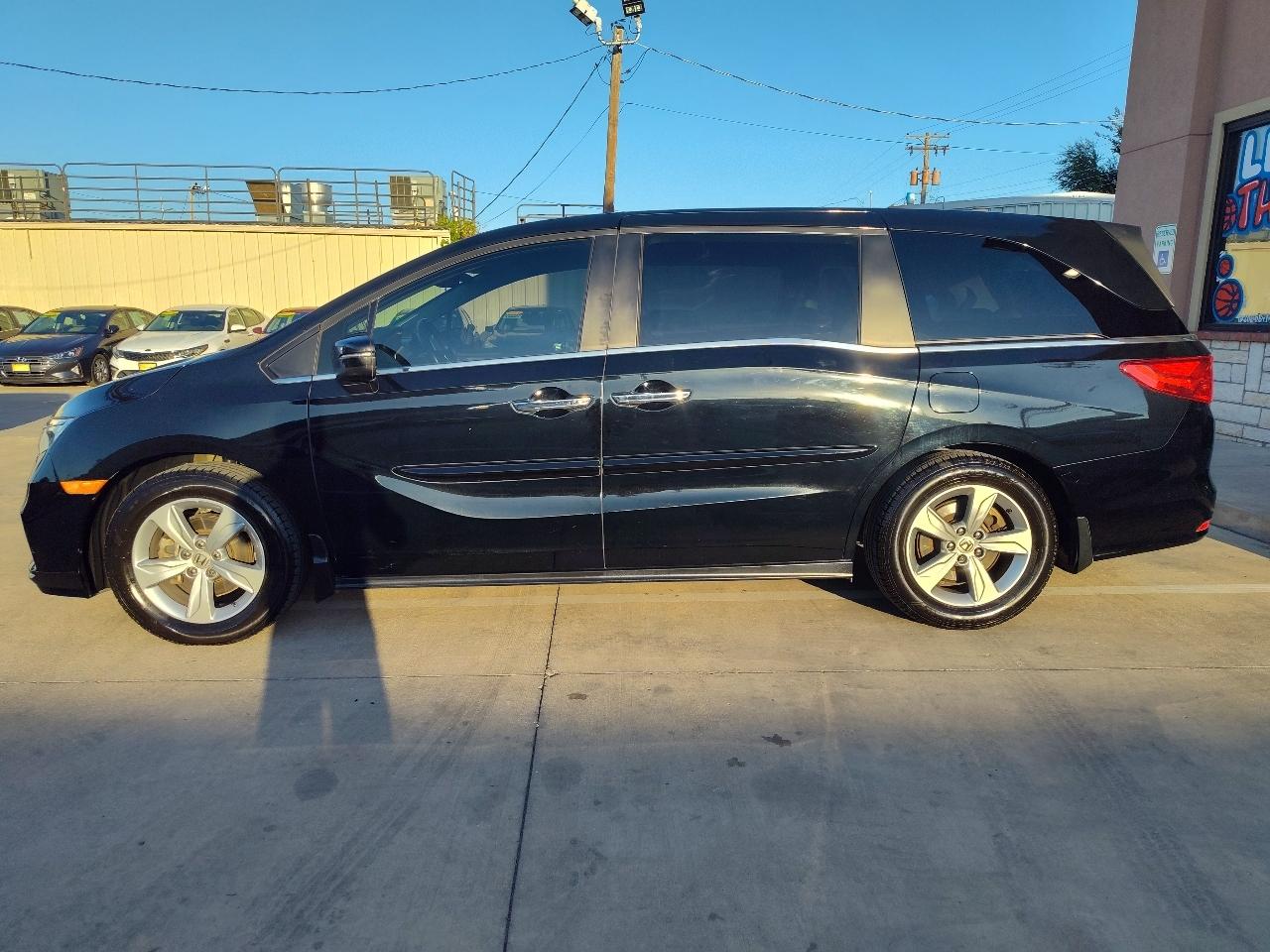 Honda Odyssey EX w/ Leather DVD and Navigation 2018