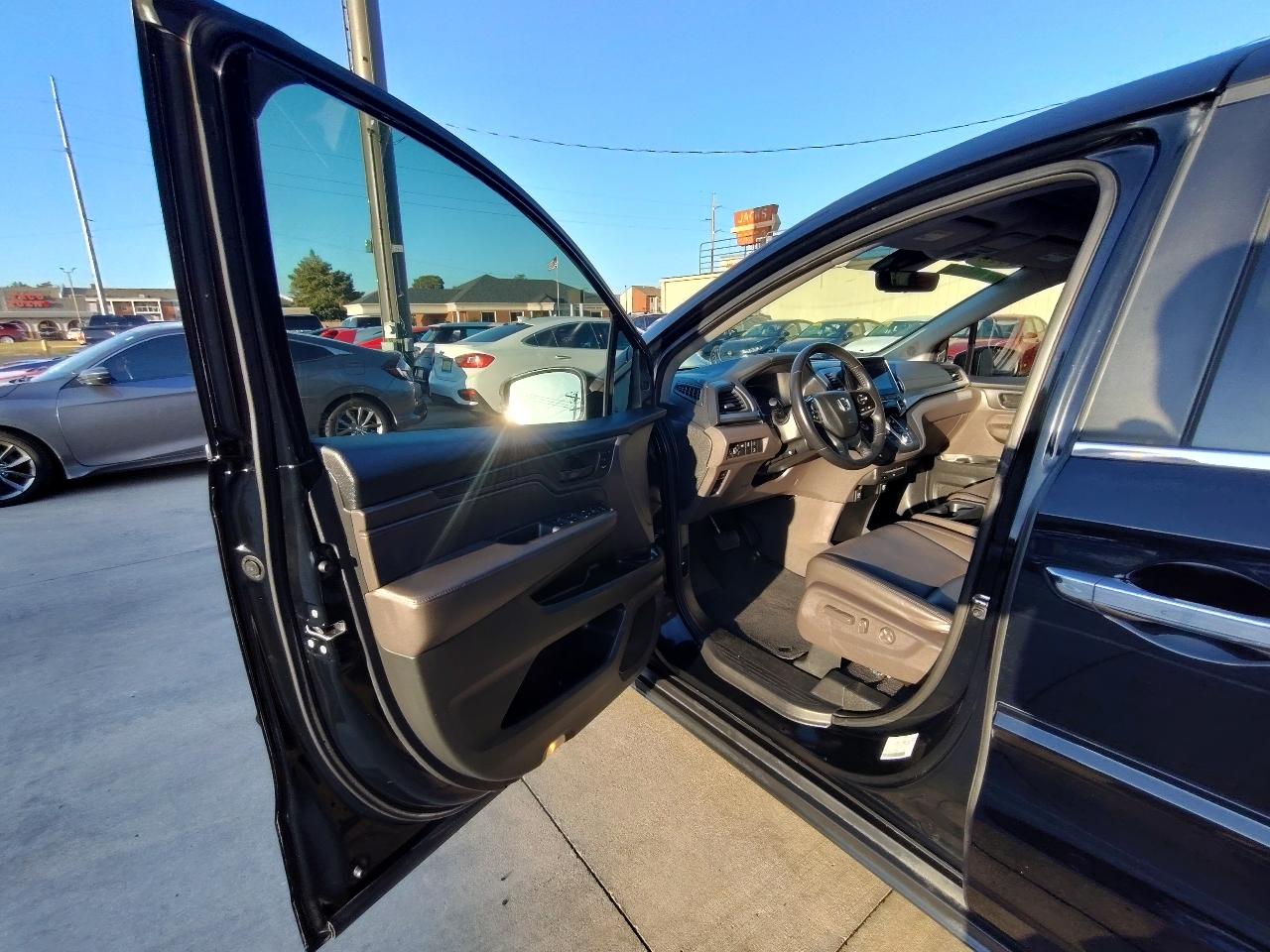 Honda Odyssey EX w/ Leather DVD and Navigation 2018