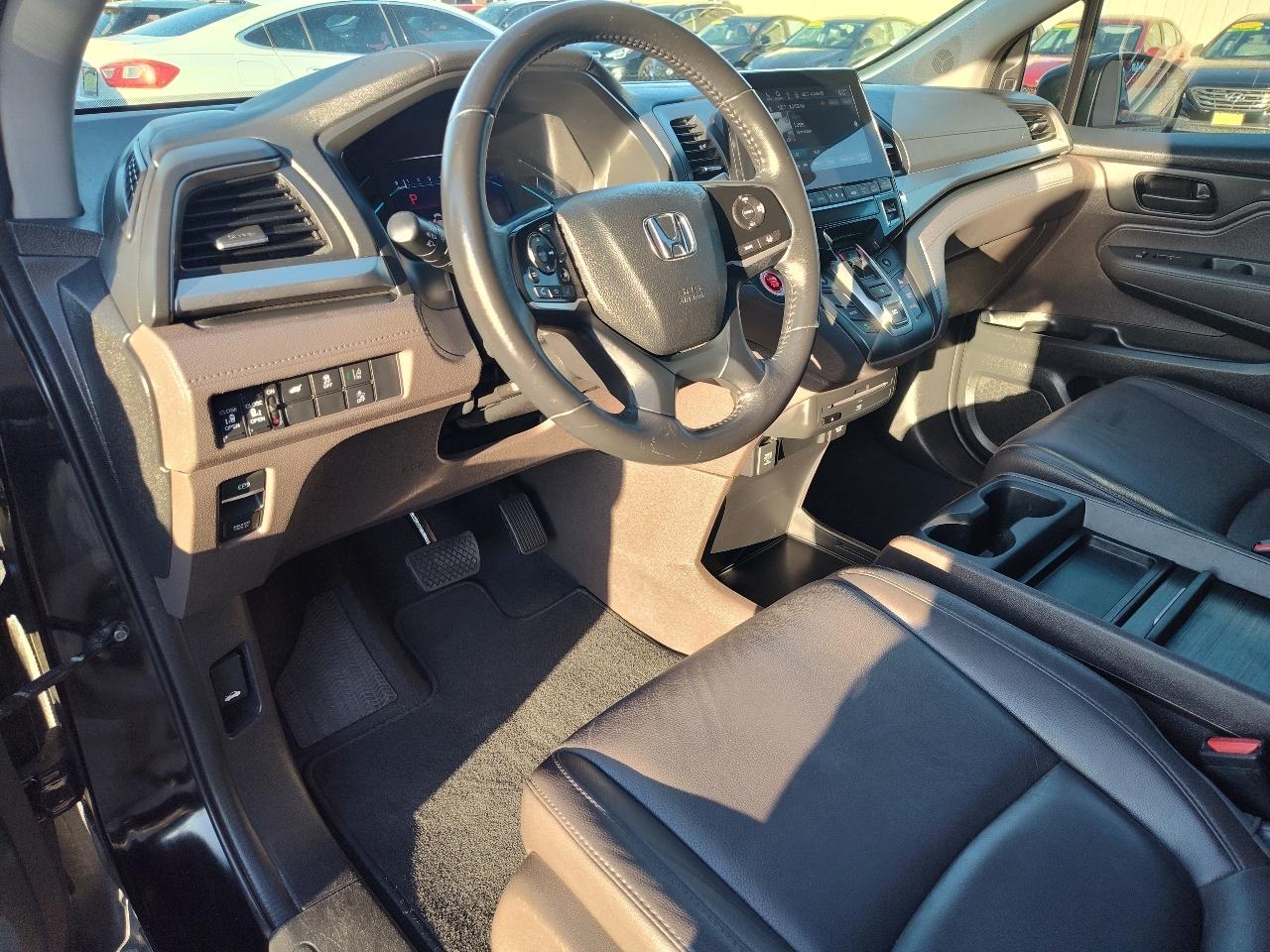 Honda Odyssey EX w/ Leather DVD and Navigation 2018