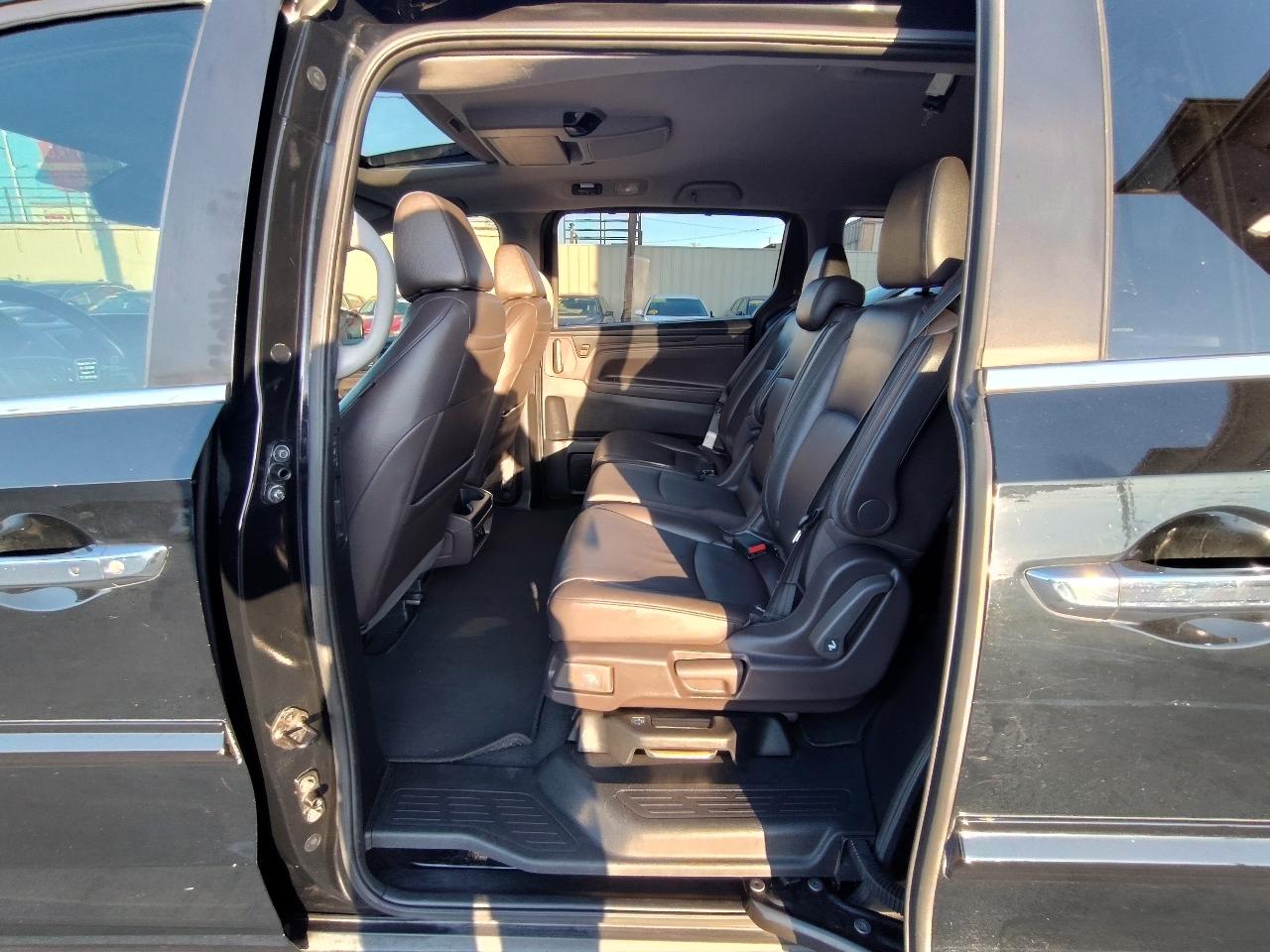 Honda Odyssey EX w/ Leather DVD and Navigation 2018