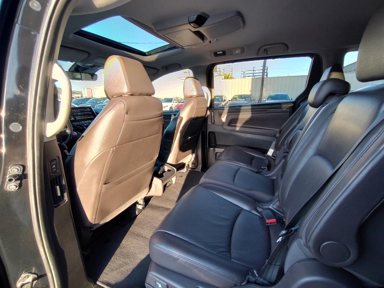 Honda Odyssey EX w/ Leather DVD and Navigation 2018