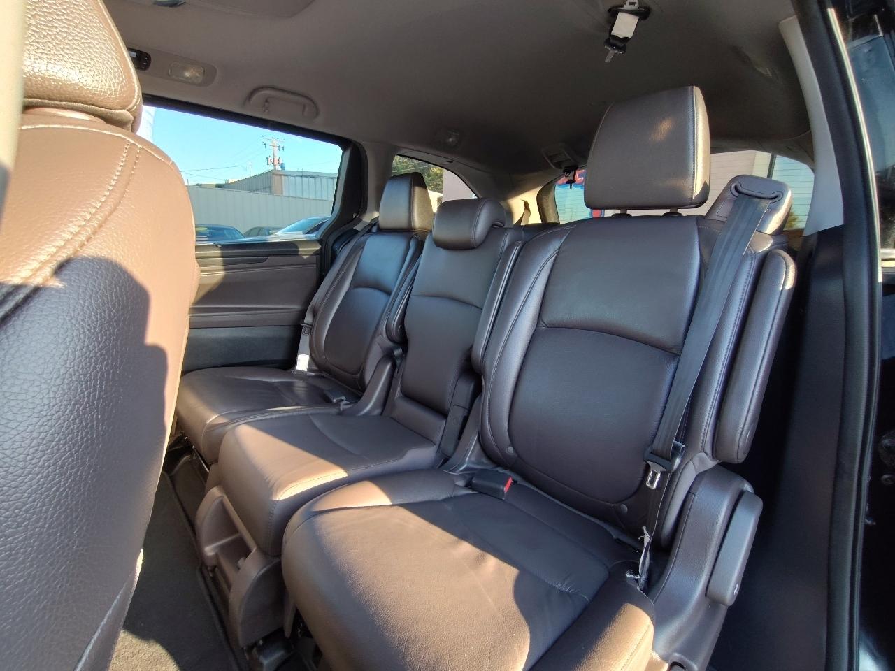 Honda Odyssey EX w/ Leather DVD and Navigation 2018
