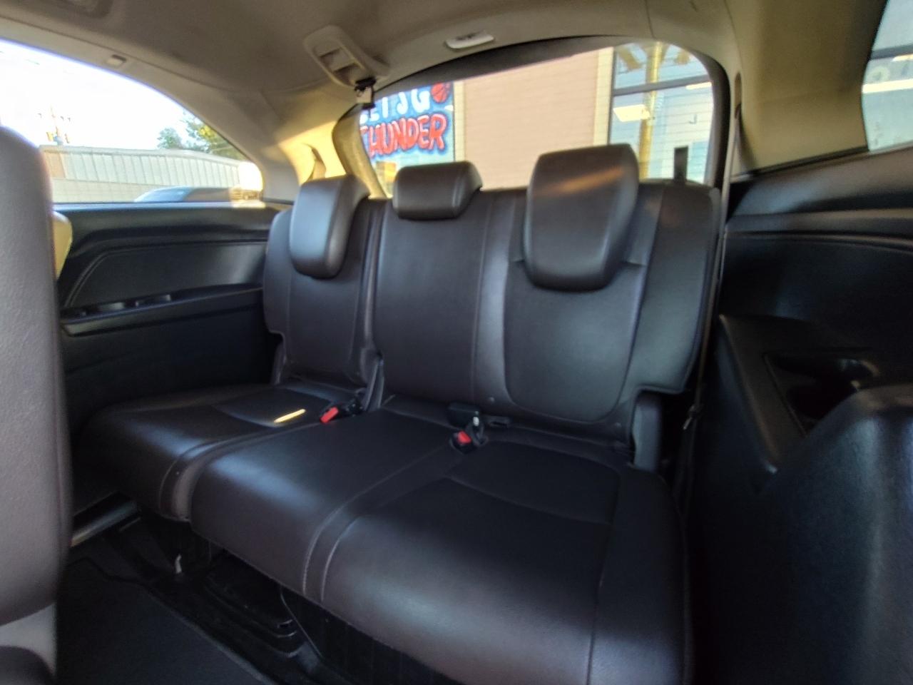 Honda Odyssey EX w/ Leather DVD and Navigation 2018