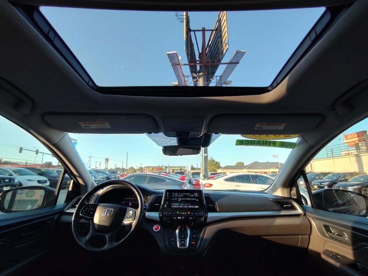 Honda Odyssey EX w/ Leather DVD and Navigation 2018