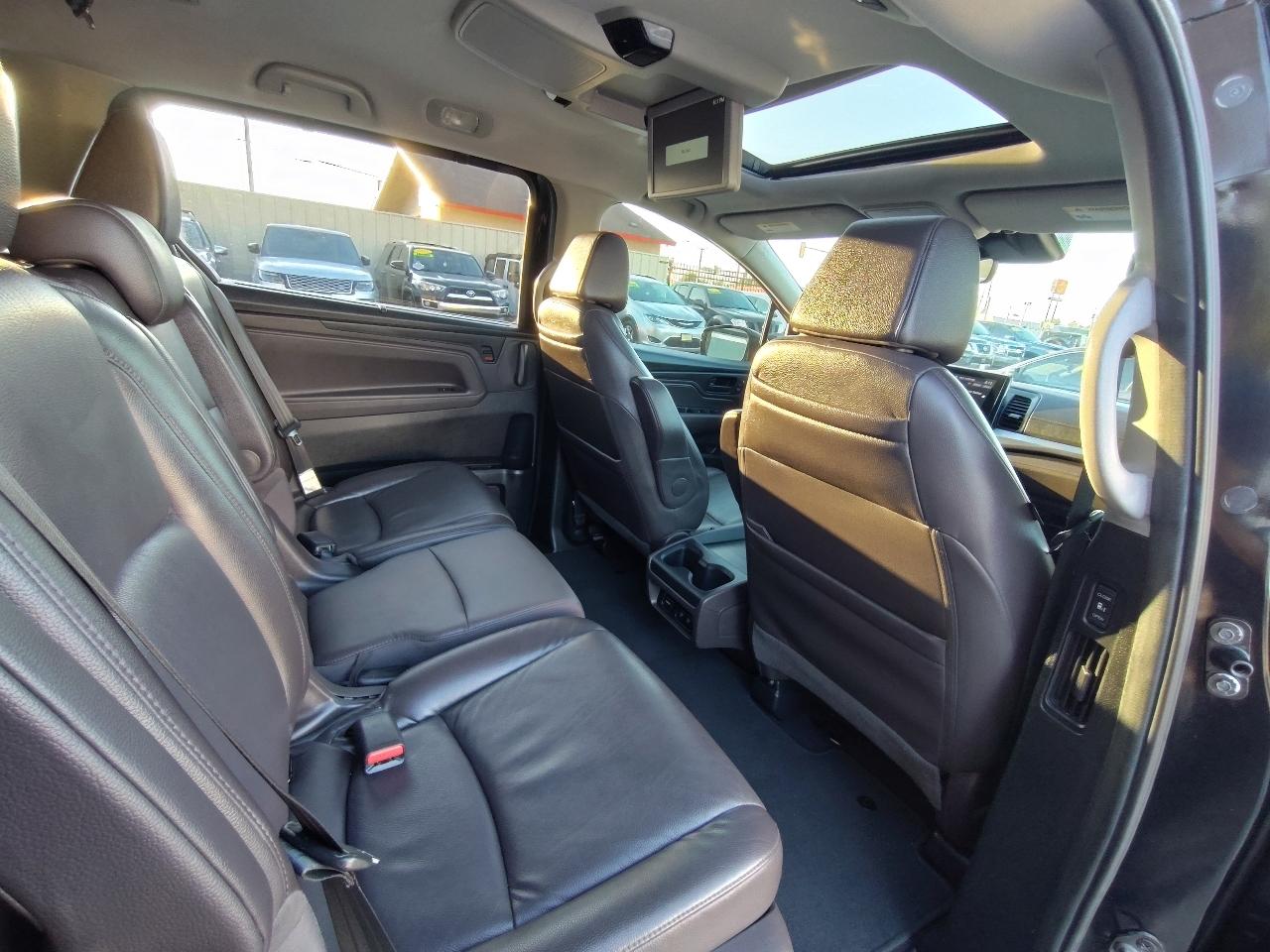 Honda Odyssey EX w/ Leather DVD and Navigation 2018