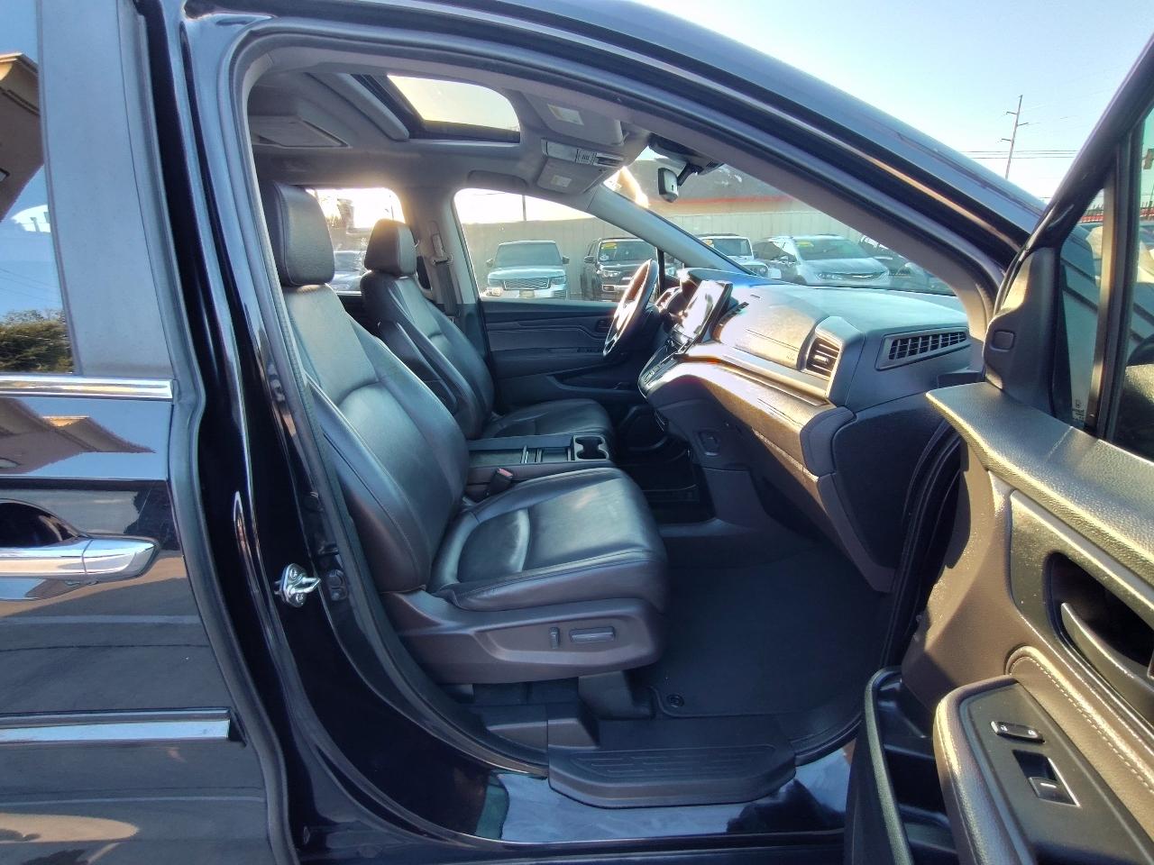 Honda Odyssey EX w/ Leather DVD and Navigation 2018