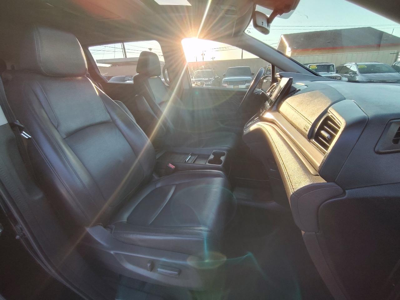 Honda Odyssey EX w/ Leather DVD and Navigation 2018