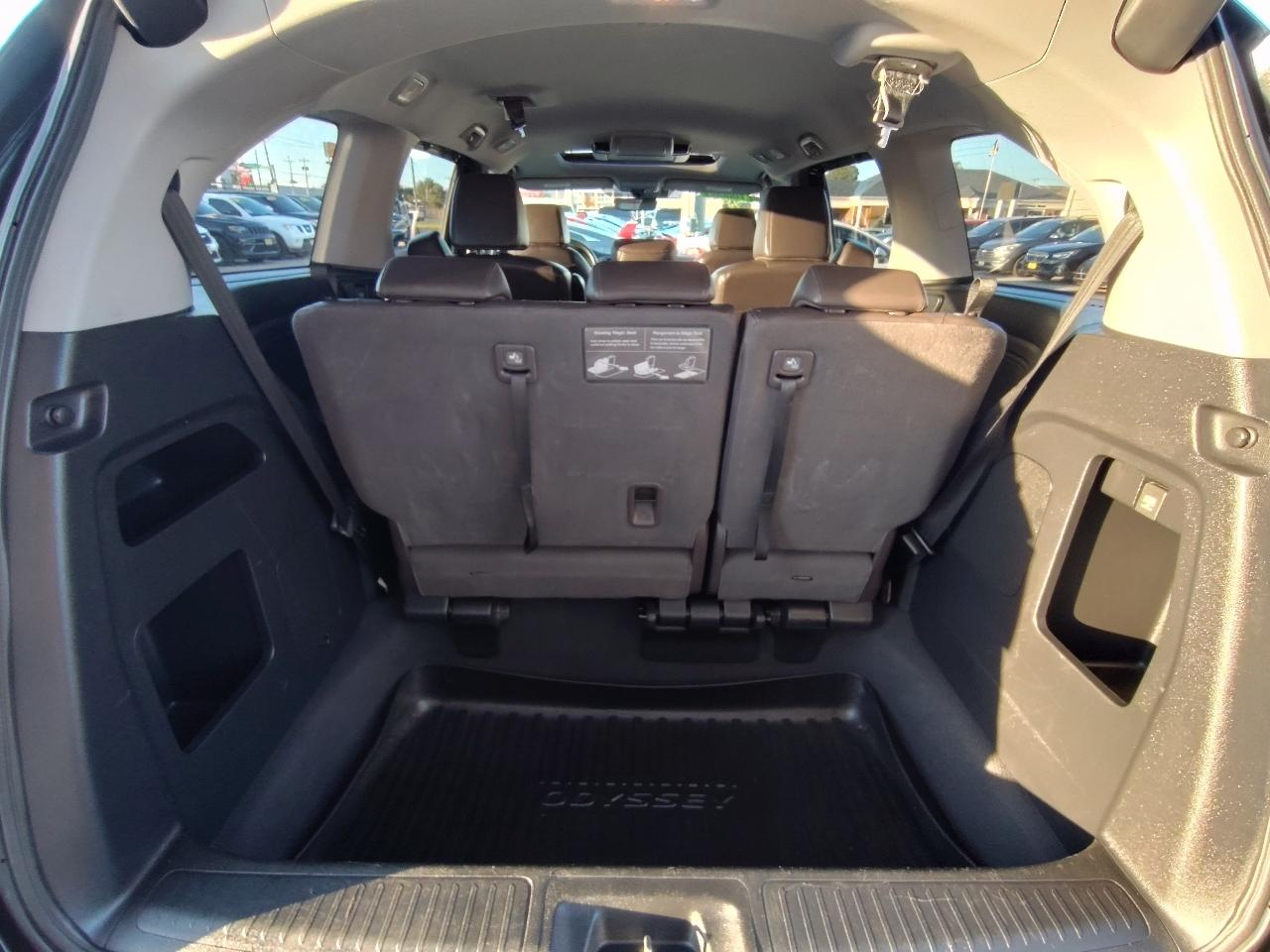 Honda Odyssey EX w/ Leather DVD and Navigation 2018